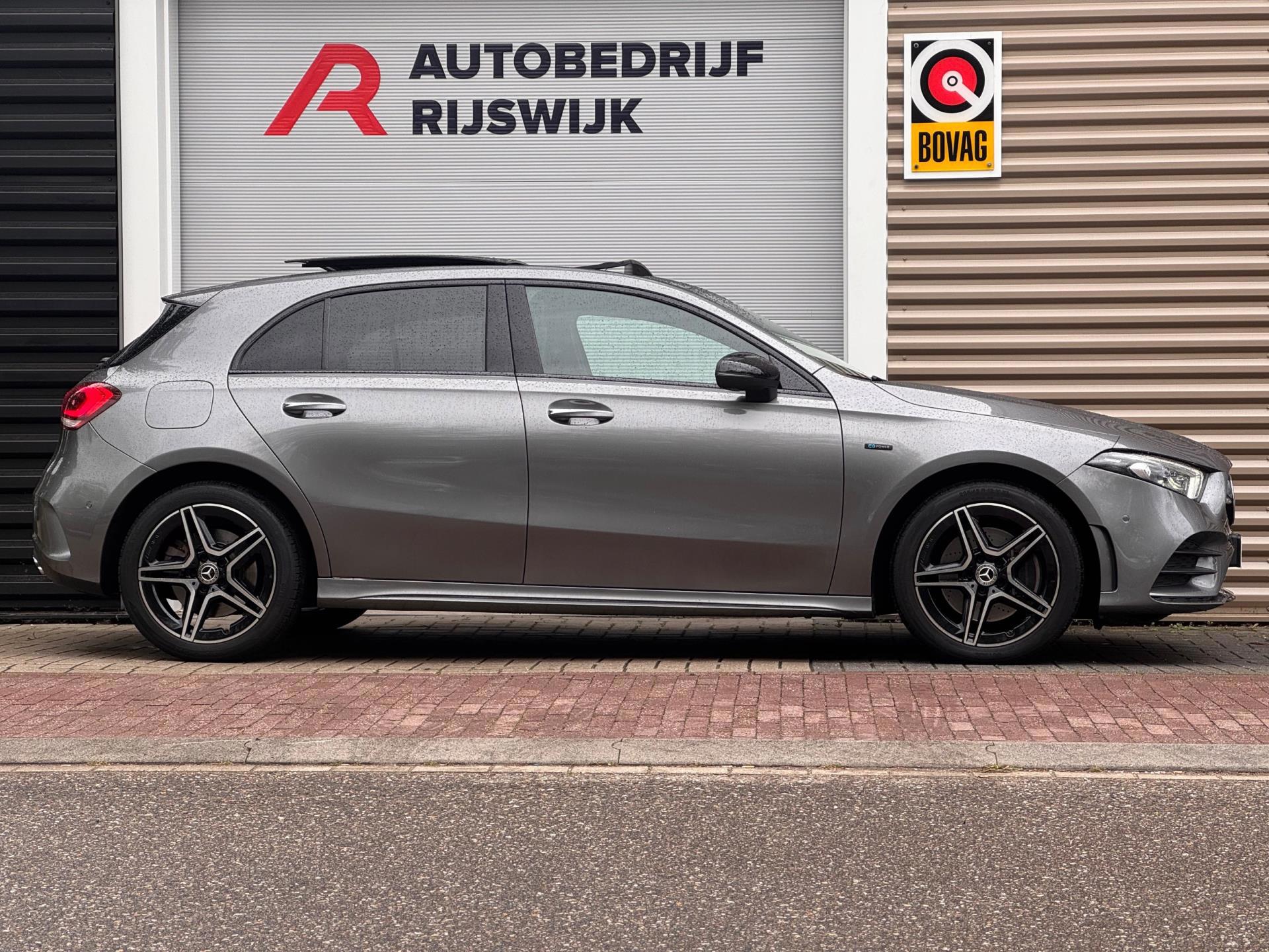 Mercedes-Benz A-klasse 250 e AMG (2020), foto 5