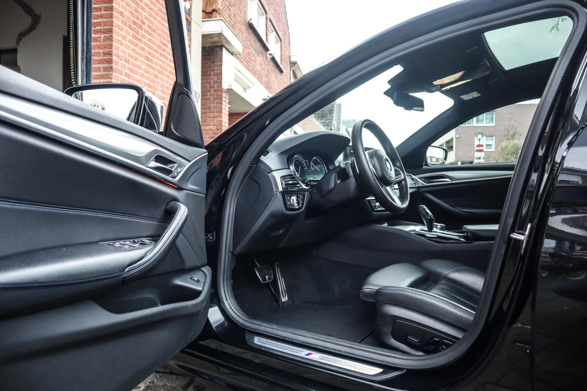 BMW 5-Serie 520d High Executive M-Sport (2019), foto 11