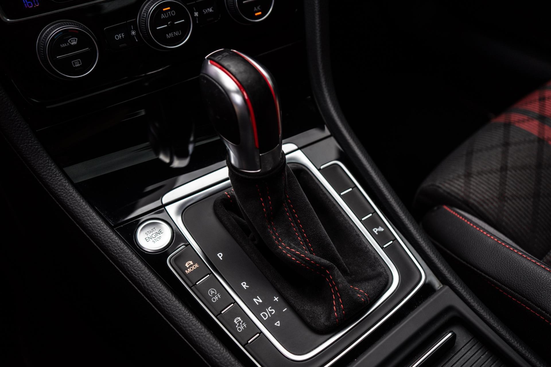 Volkswagen Golf 2.0 TSI GTI TCR 290PK (2019), foto 23