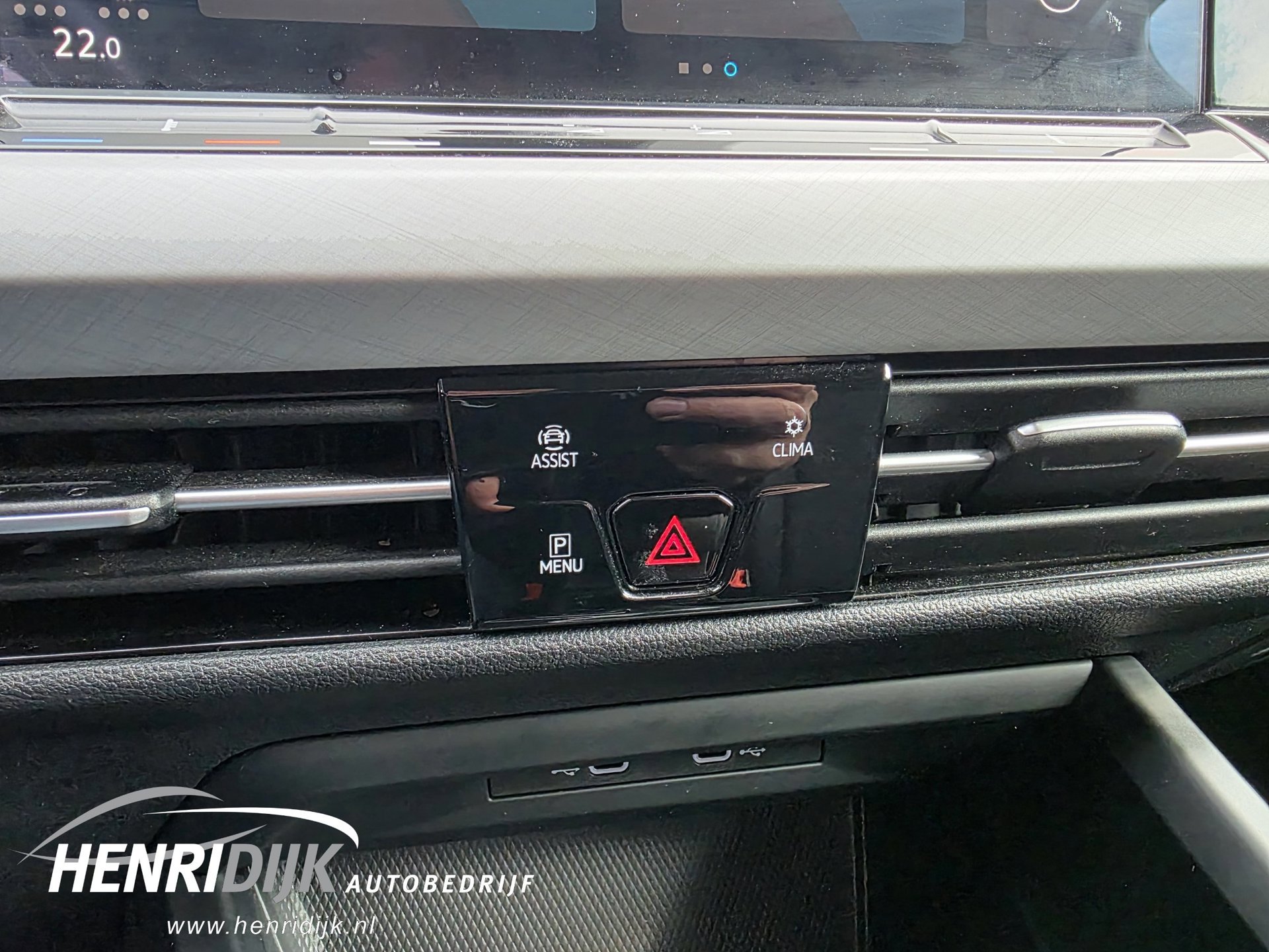 Volkswagen Golf 1.5 eTSI Style (2020), foto 24