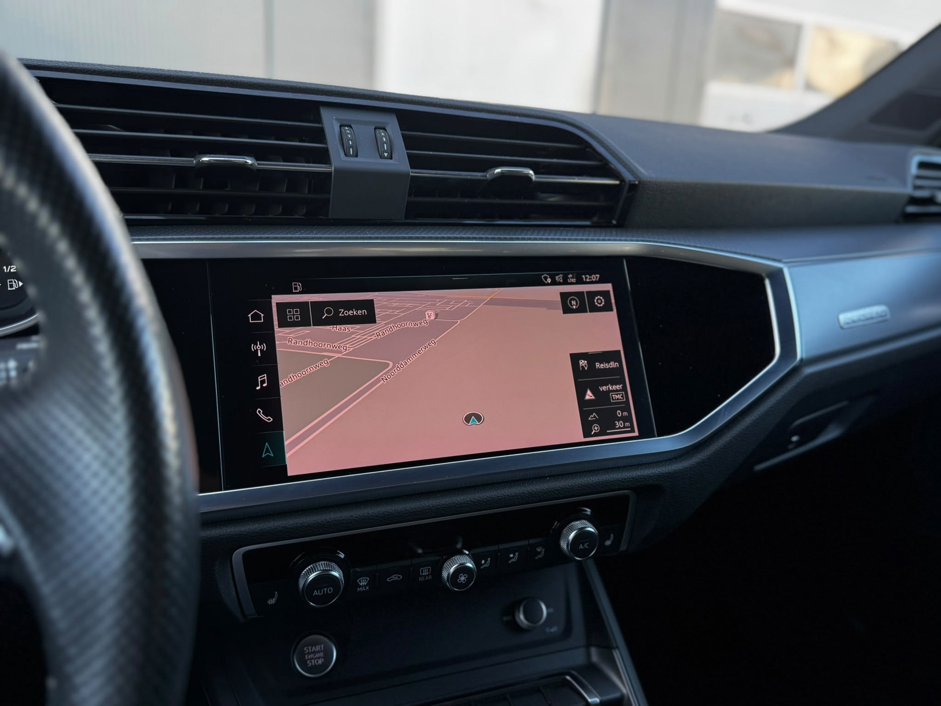 Audi Q3 Sportback 45 TFSI Quattro (2020), foto 33