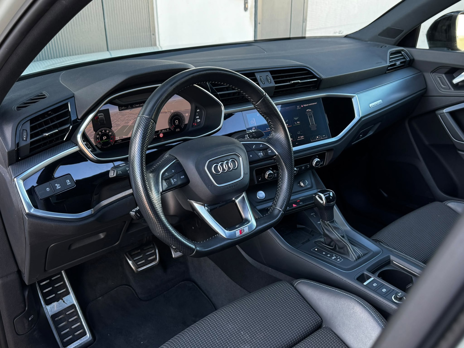 Audi Q3 Sportback 45 TFSI Quattro (2020), foto 10