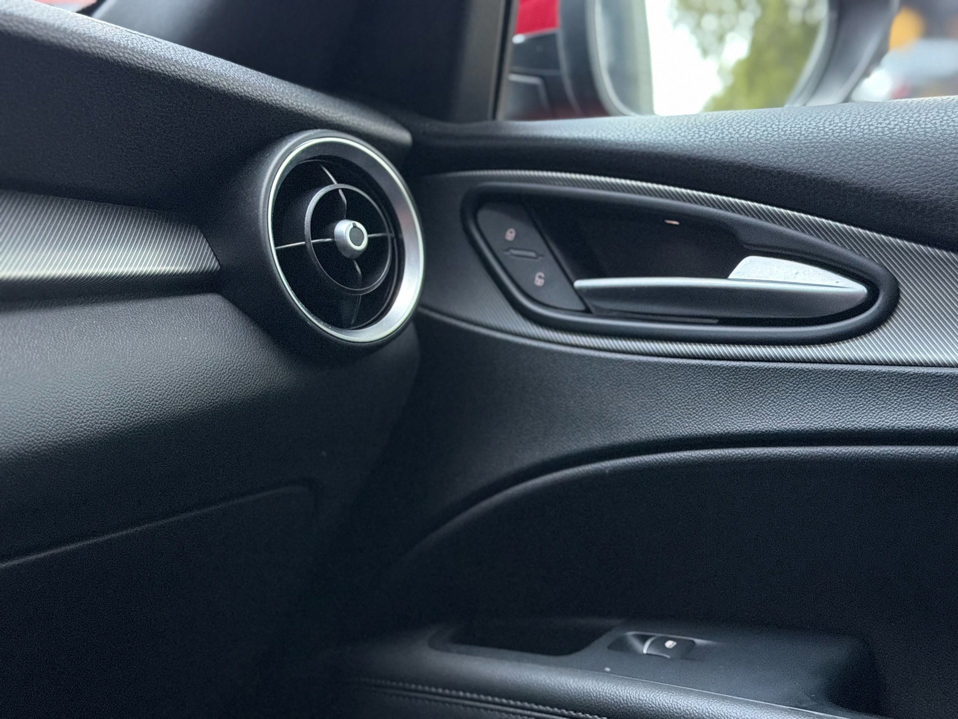 Alfa Romeo Stelvio 2.0 T AWD Special Edition (2018), foto 29