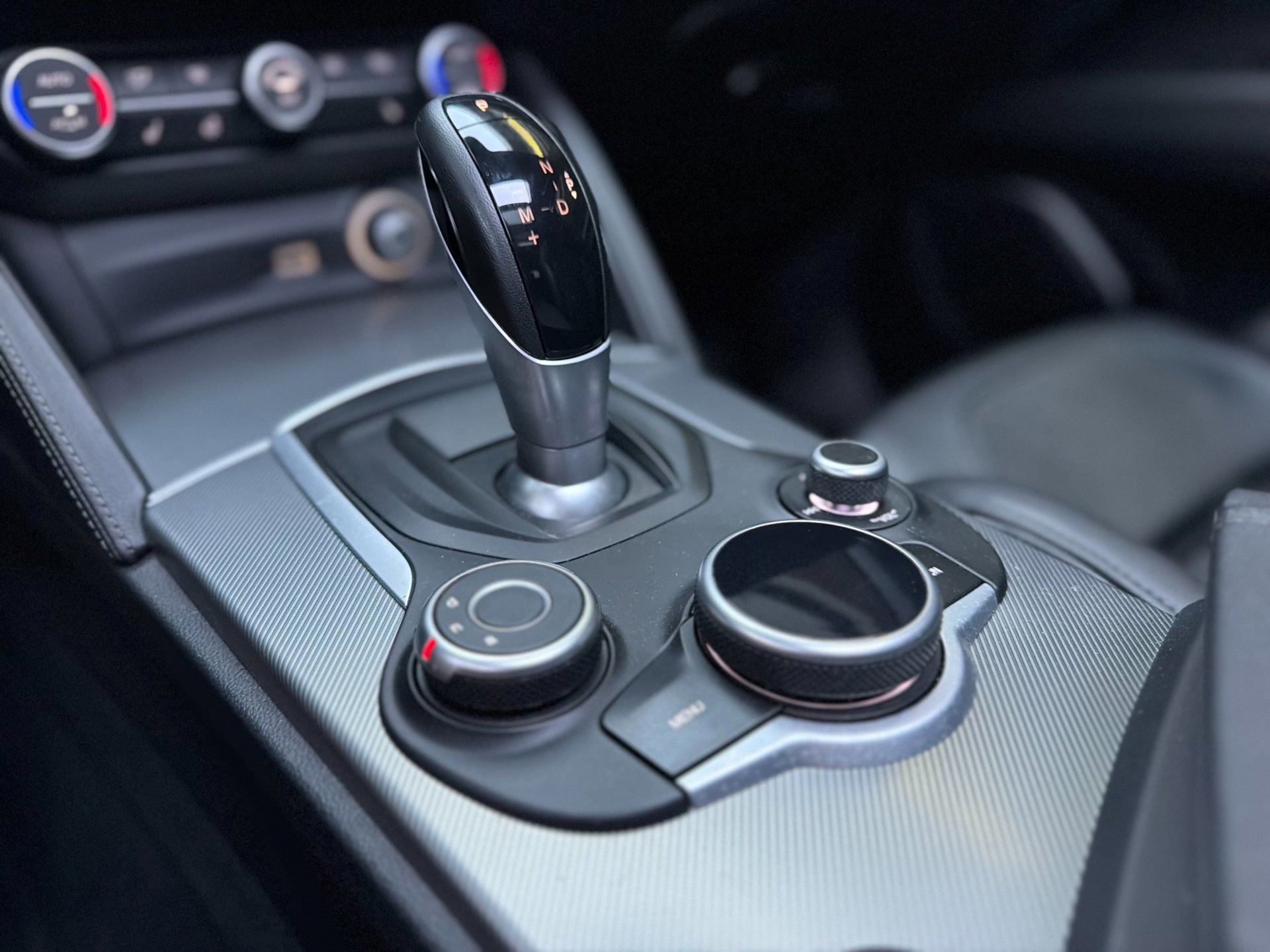 Alfa Romeo Stelvio 2.0 T AWD Special Edition (2018), foto 31