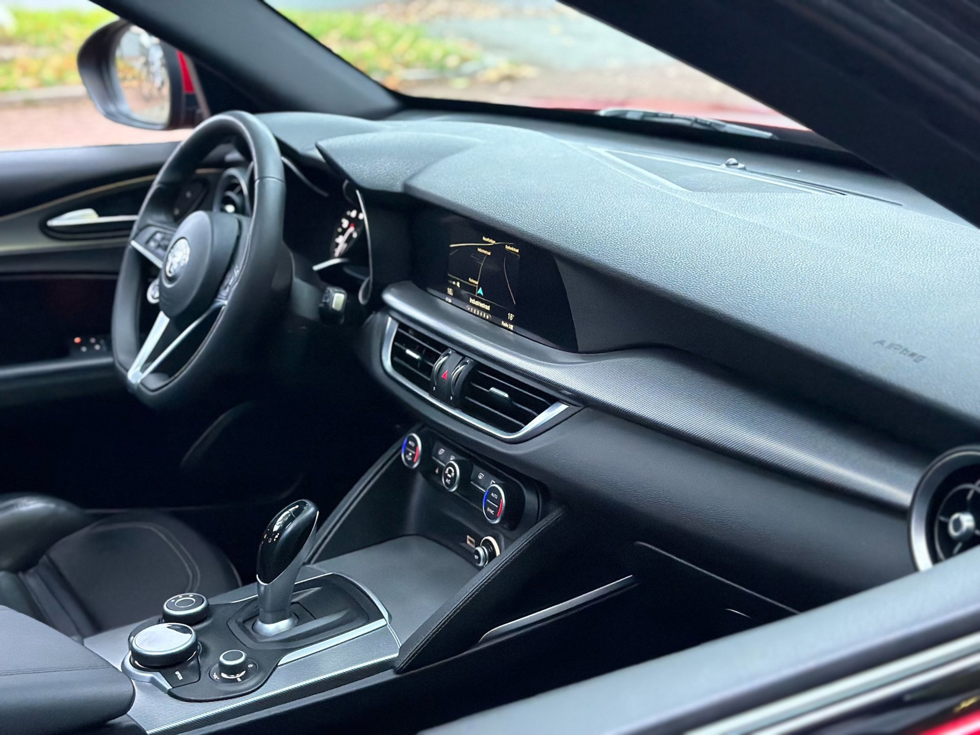 Alfa Romeo Stelvio 2.0 T AWD Special Edition (2018), foto 32