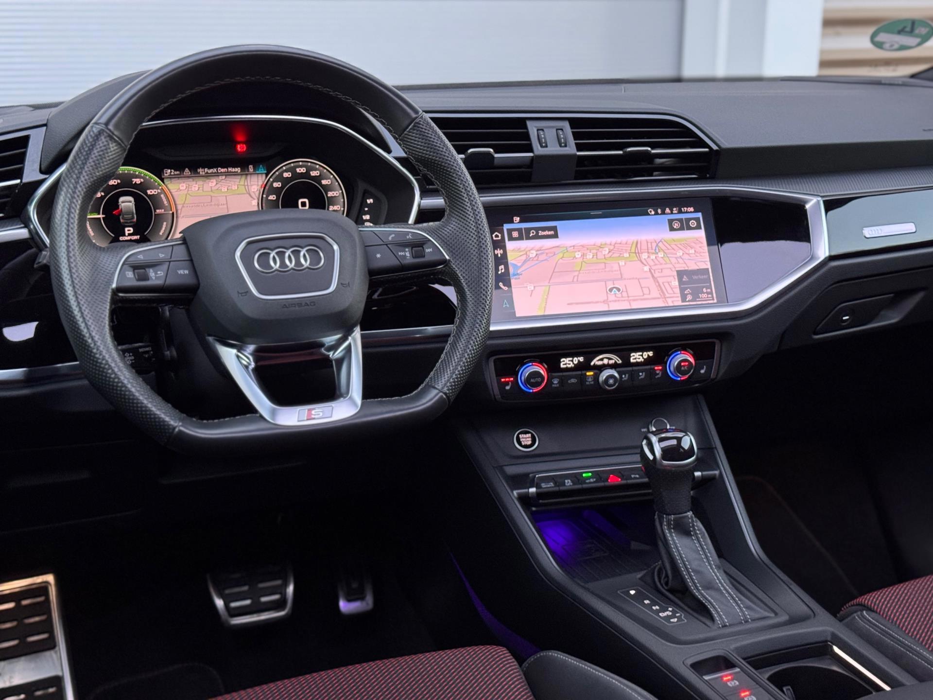 Audi Q3 Sportback 45 TFSI e S Edition (2022), foto 16