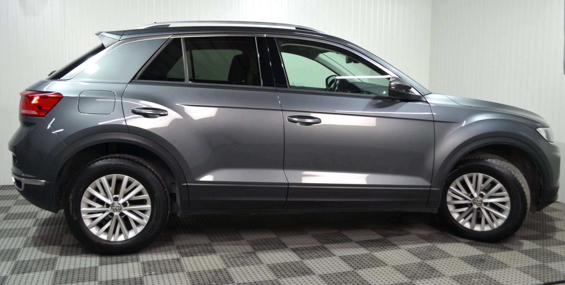 Volkswagen T-Roc 1.5 TSI Style Business (2020), foto 2