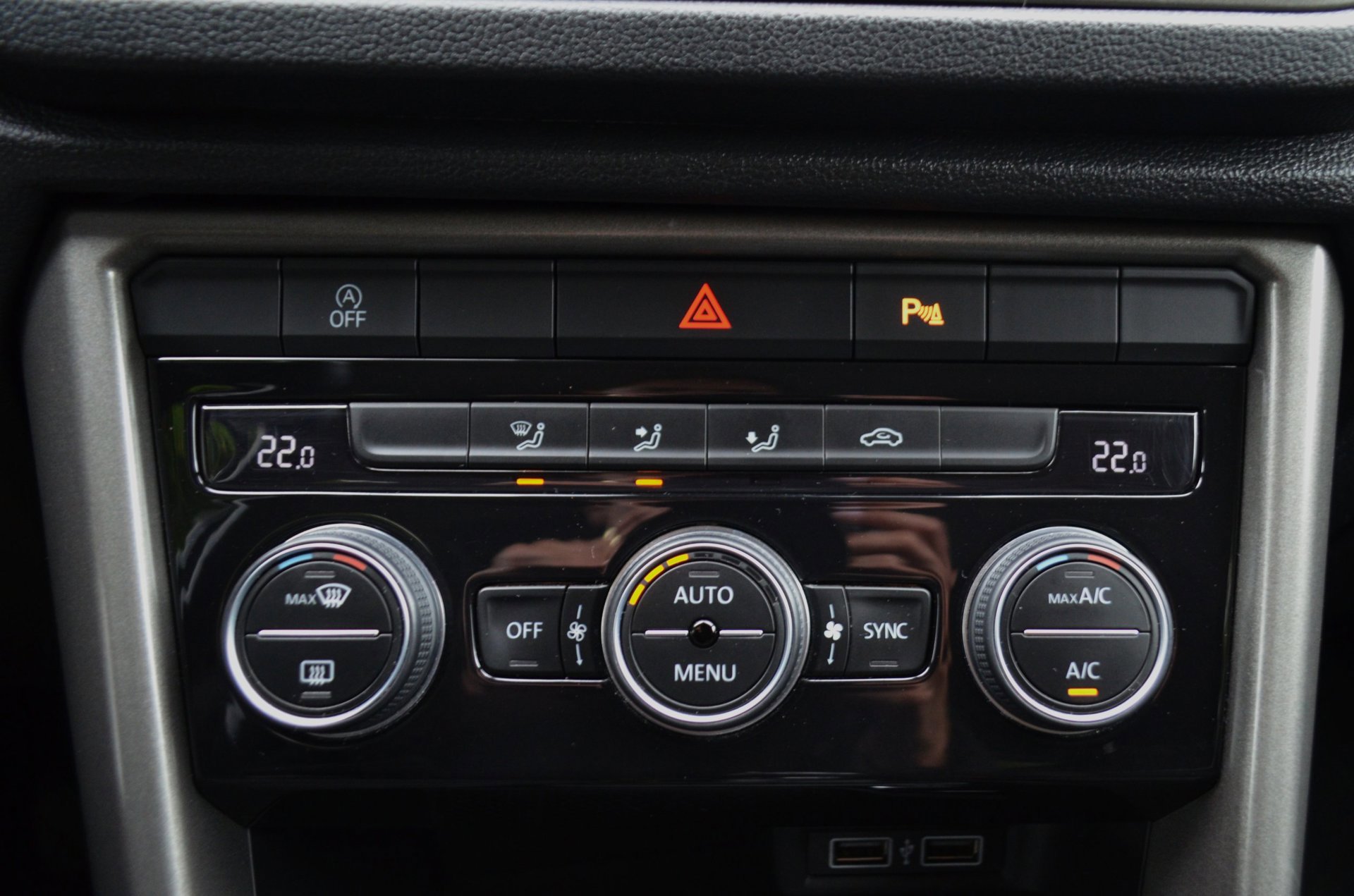 Volkswagen T-Roc 1.5 TSI Style Business (2020), foto 20