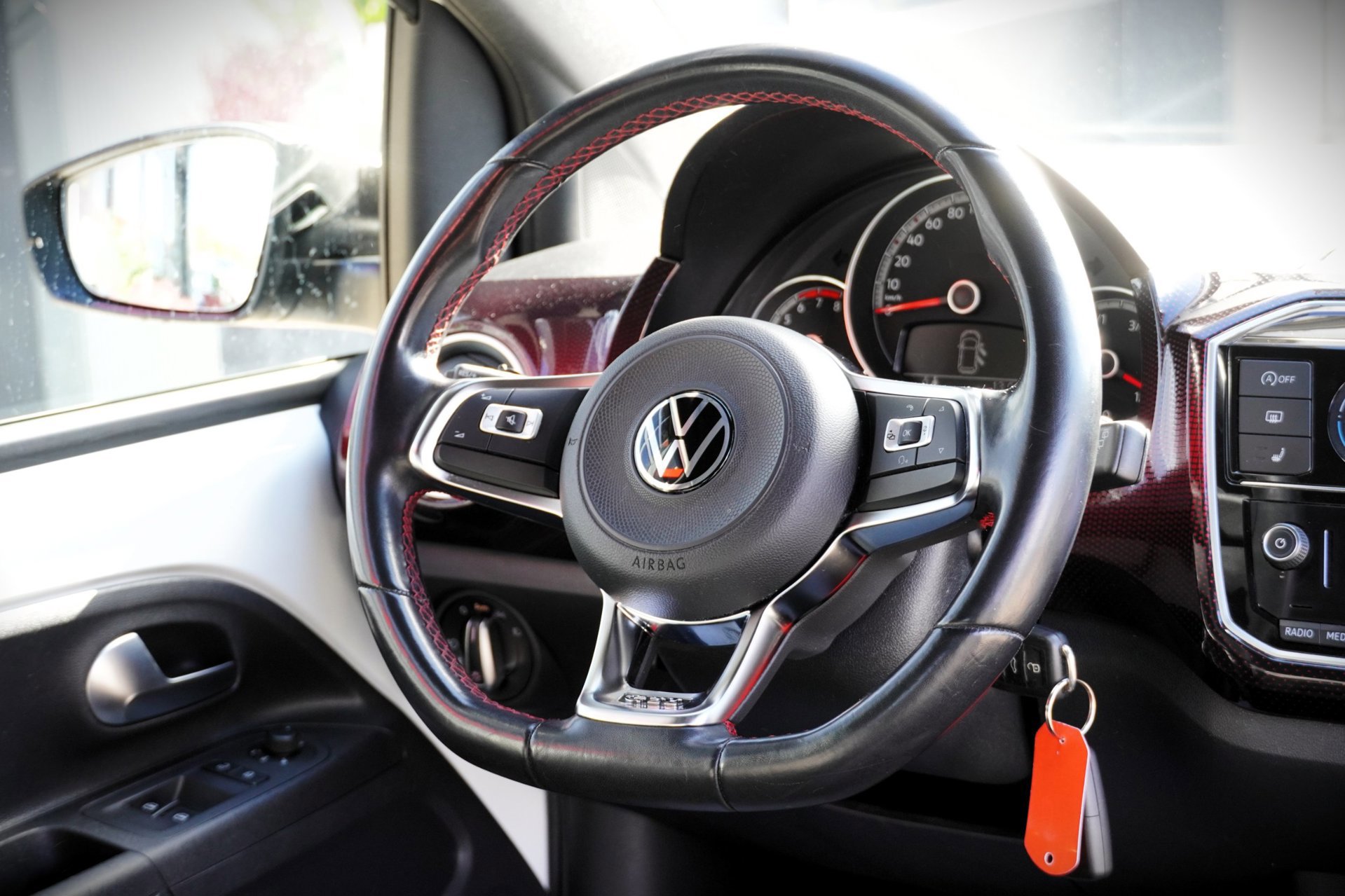 Volkswagen Up! 1.0 TSI GTI (2020), foto 15