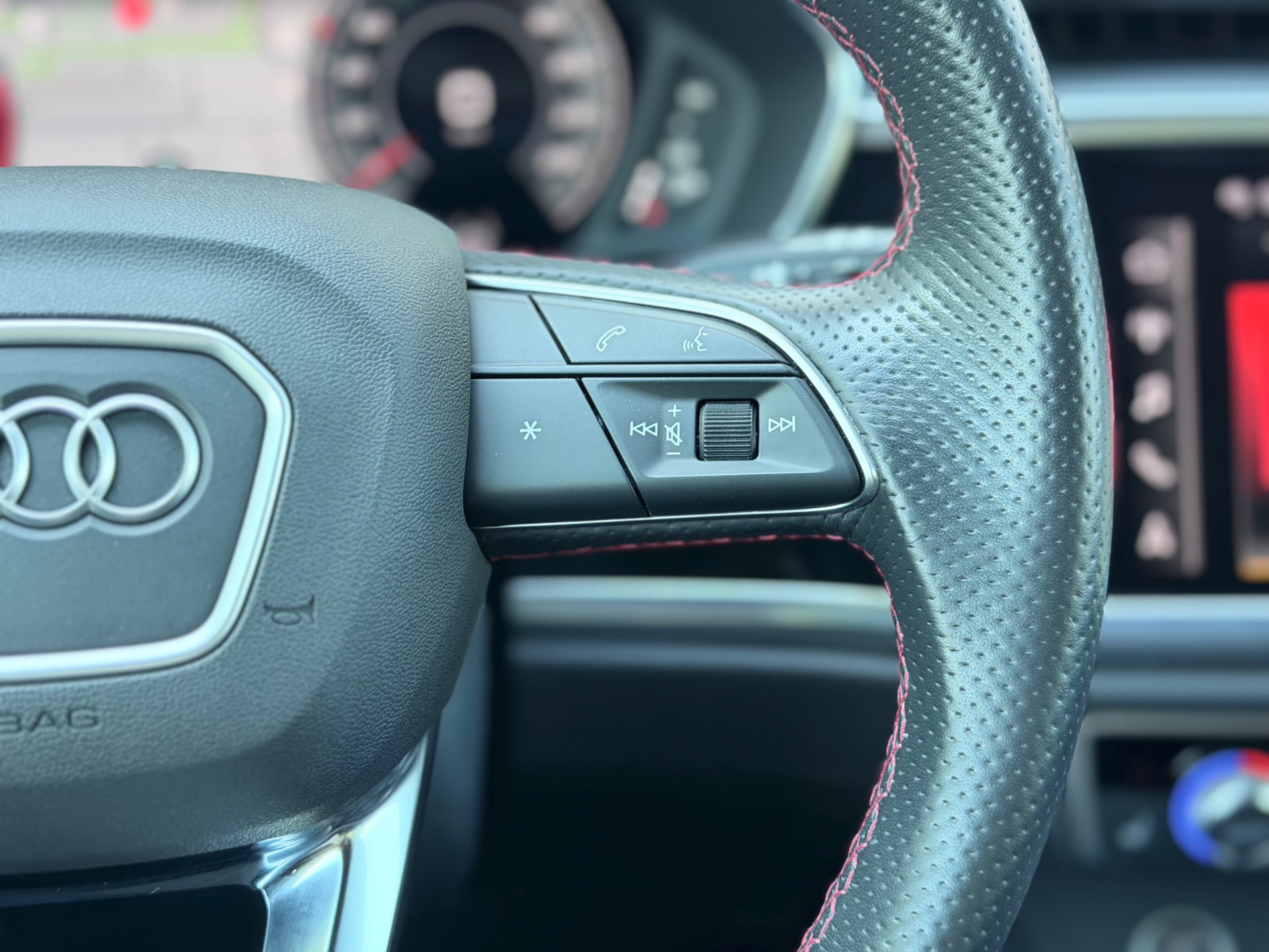 Audi Q3 Sportback 35 TFSI S-Line (2022), foto 16