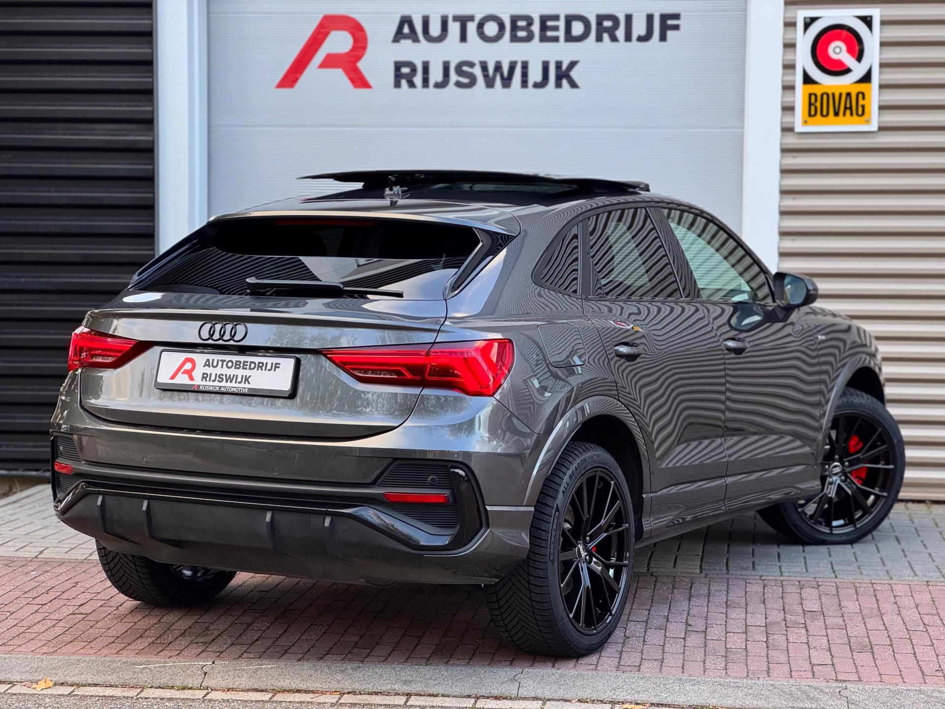 Audi Q3 Sportback 35 TFSI S-Line (2022), foto 4