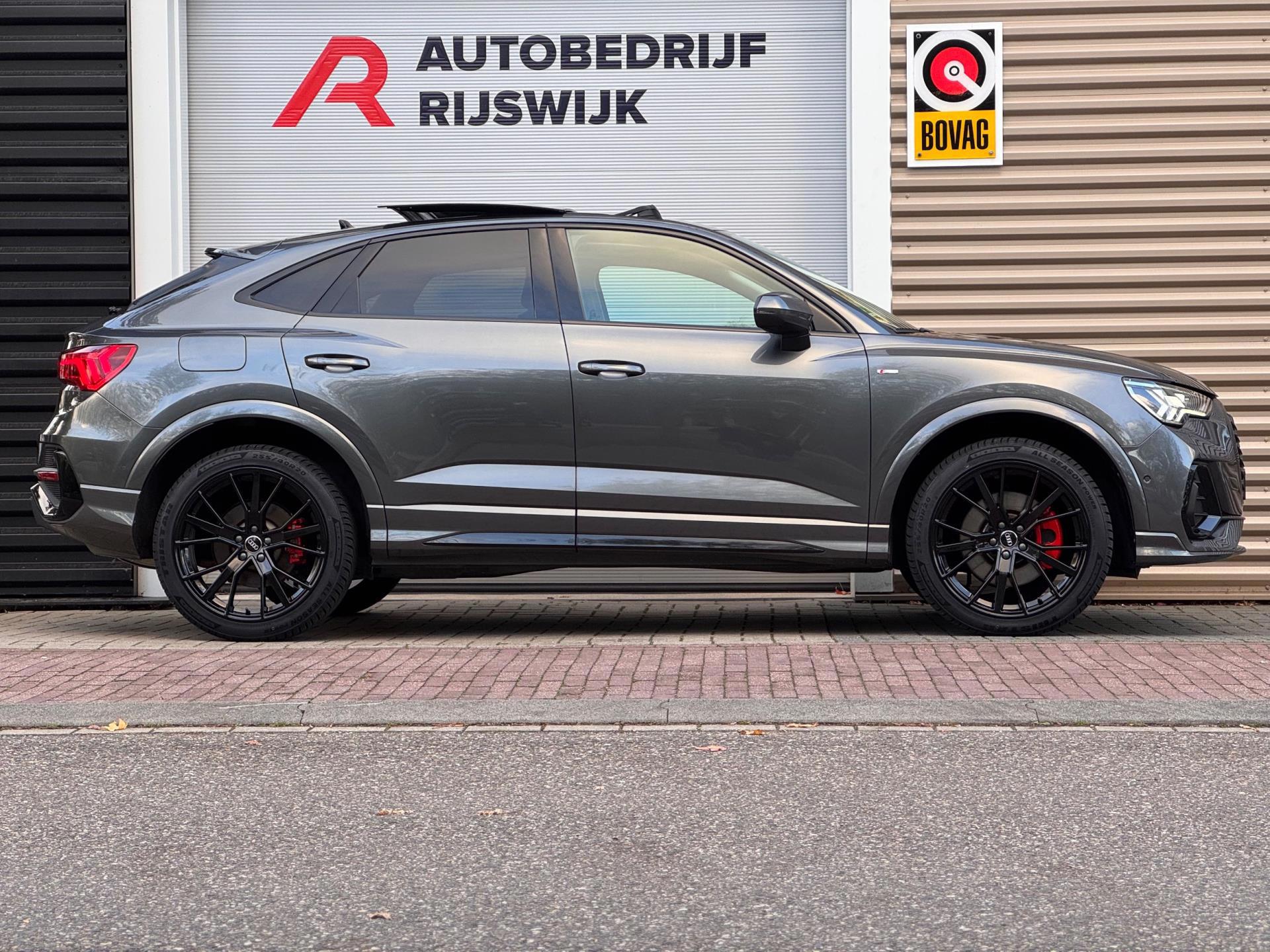 Audi Q3 Sportback 35 TFSI S-Line (2022), foto 5