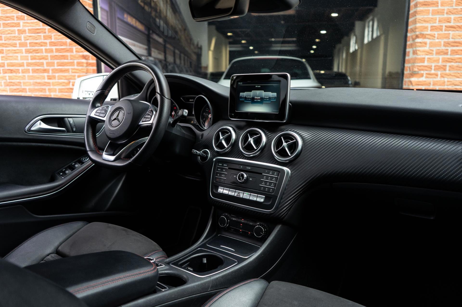Mercedes-Benz A-klasse 200 AMG Line (2017), foto 12