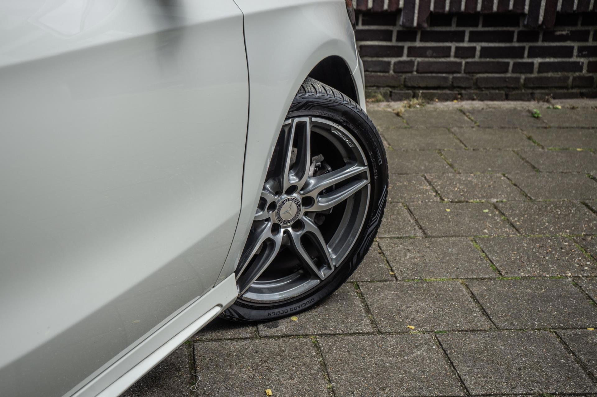 Mercedes-Benz A-klasse 200 AMG Line (2017), foto 10