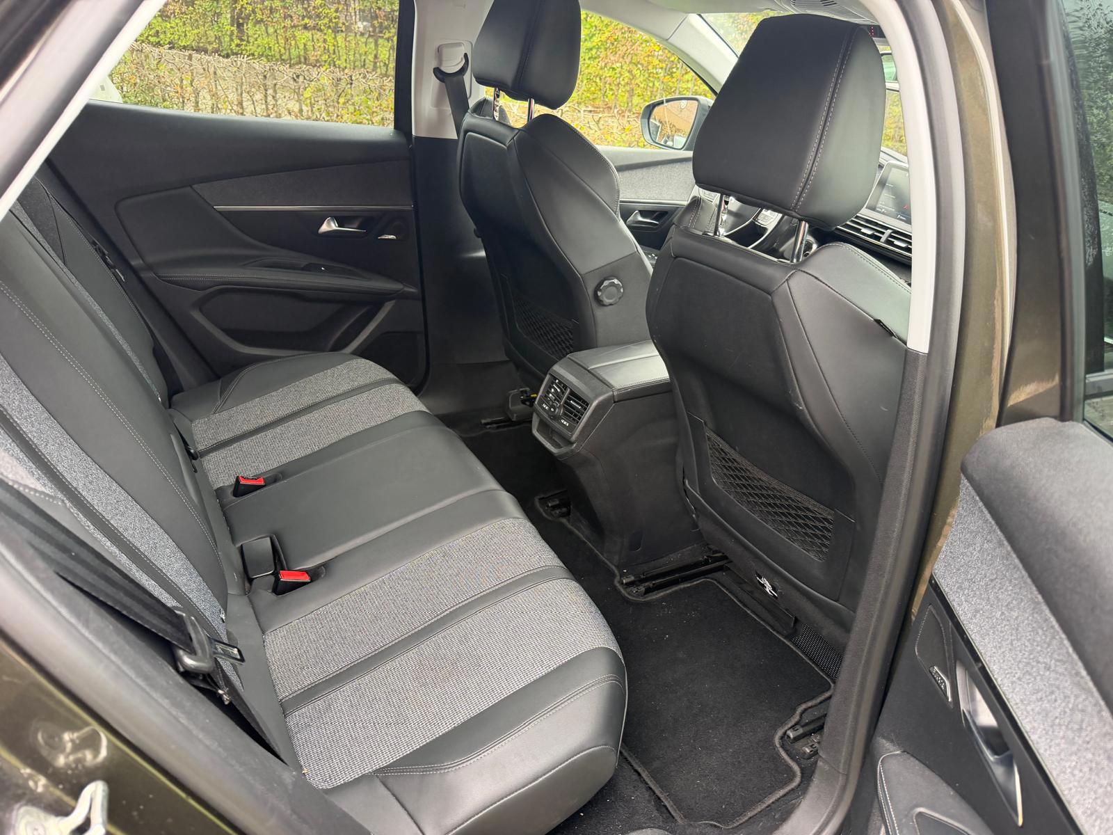 Peugeot 3008 1.2 PureTech Allure-NL auto (2020), foto 11
