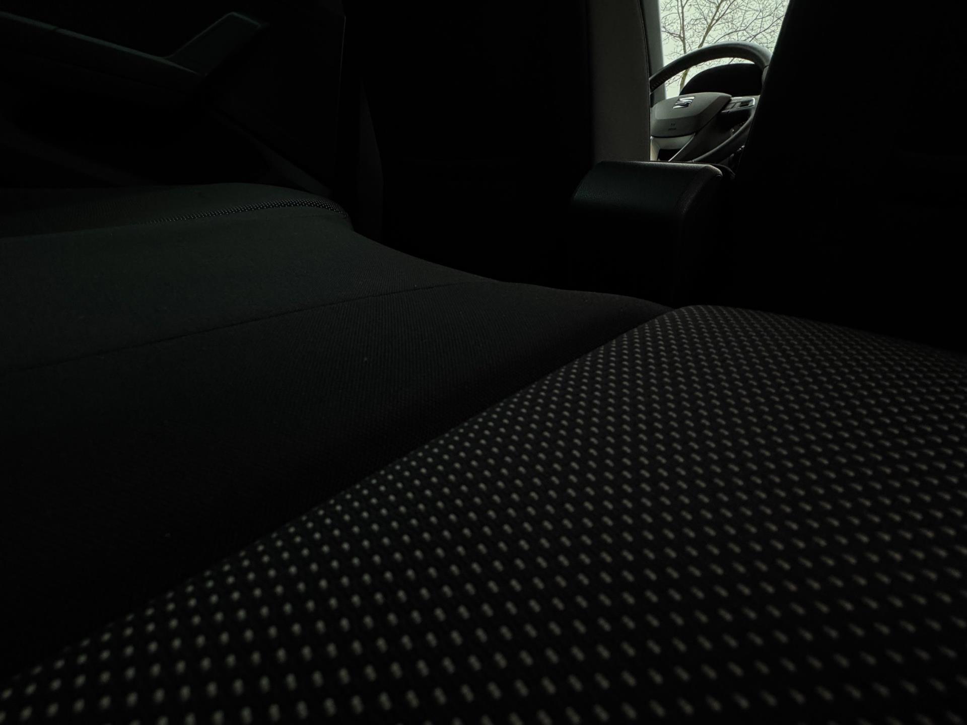 Seat Arona 1.0 TSI Xcellence Business Intense (2019), foto 38
