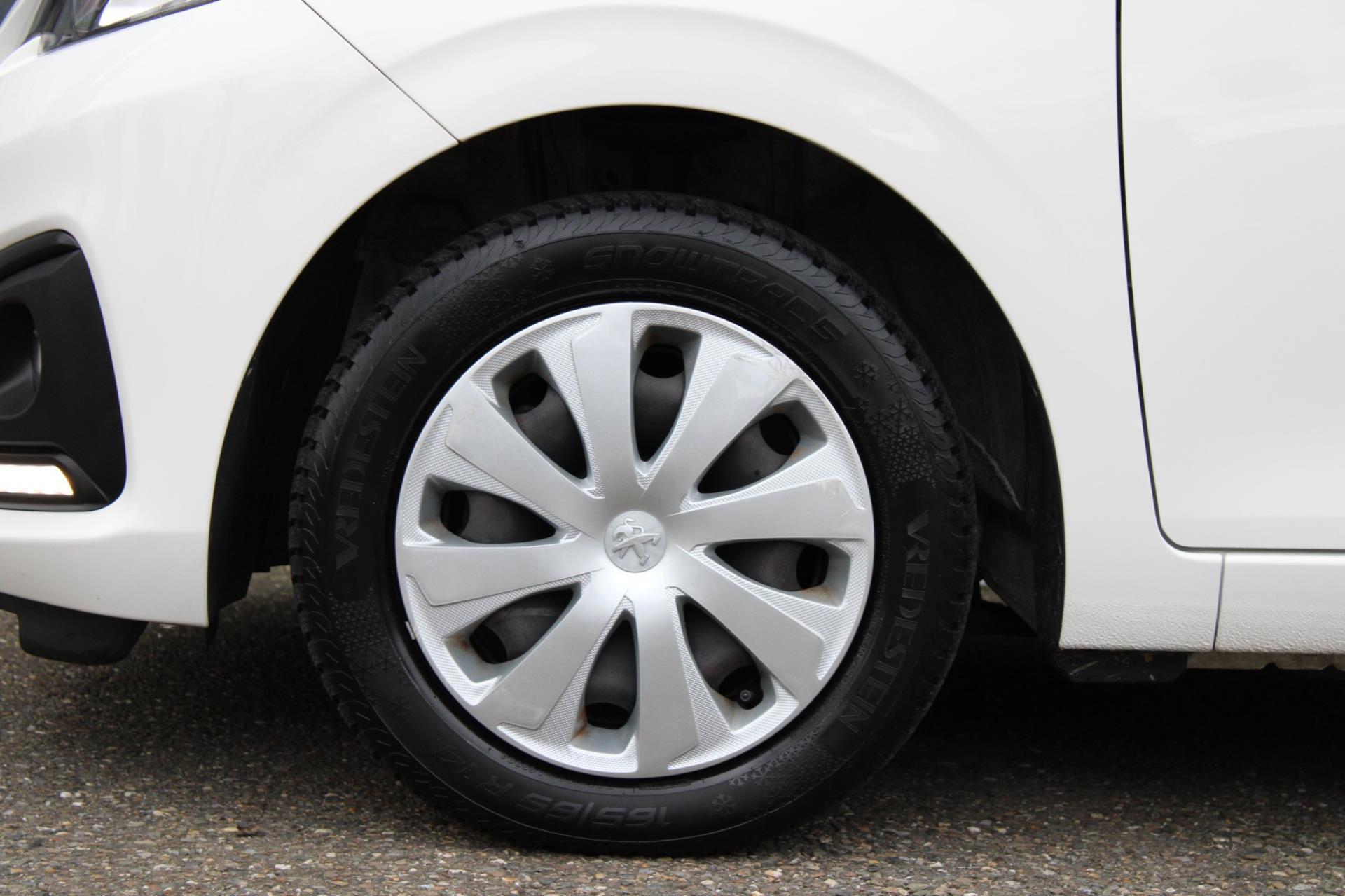 Peugeot 108 1.0 e-VTi Active (2019), foto 22