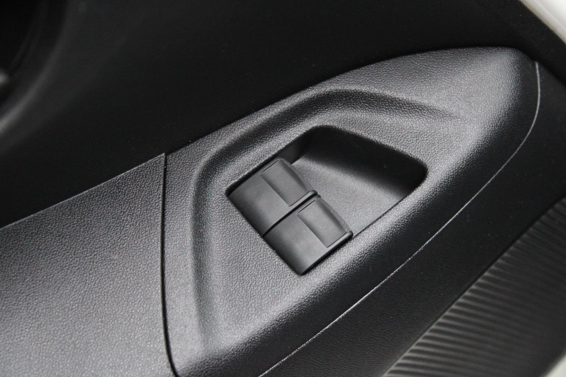 Peugeot 108 1.0 e-VTi Active (2019), foto 28