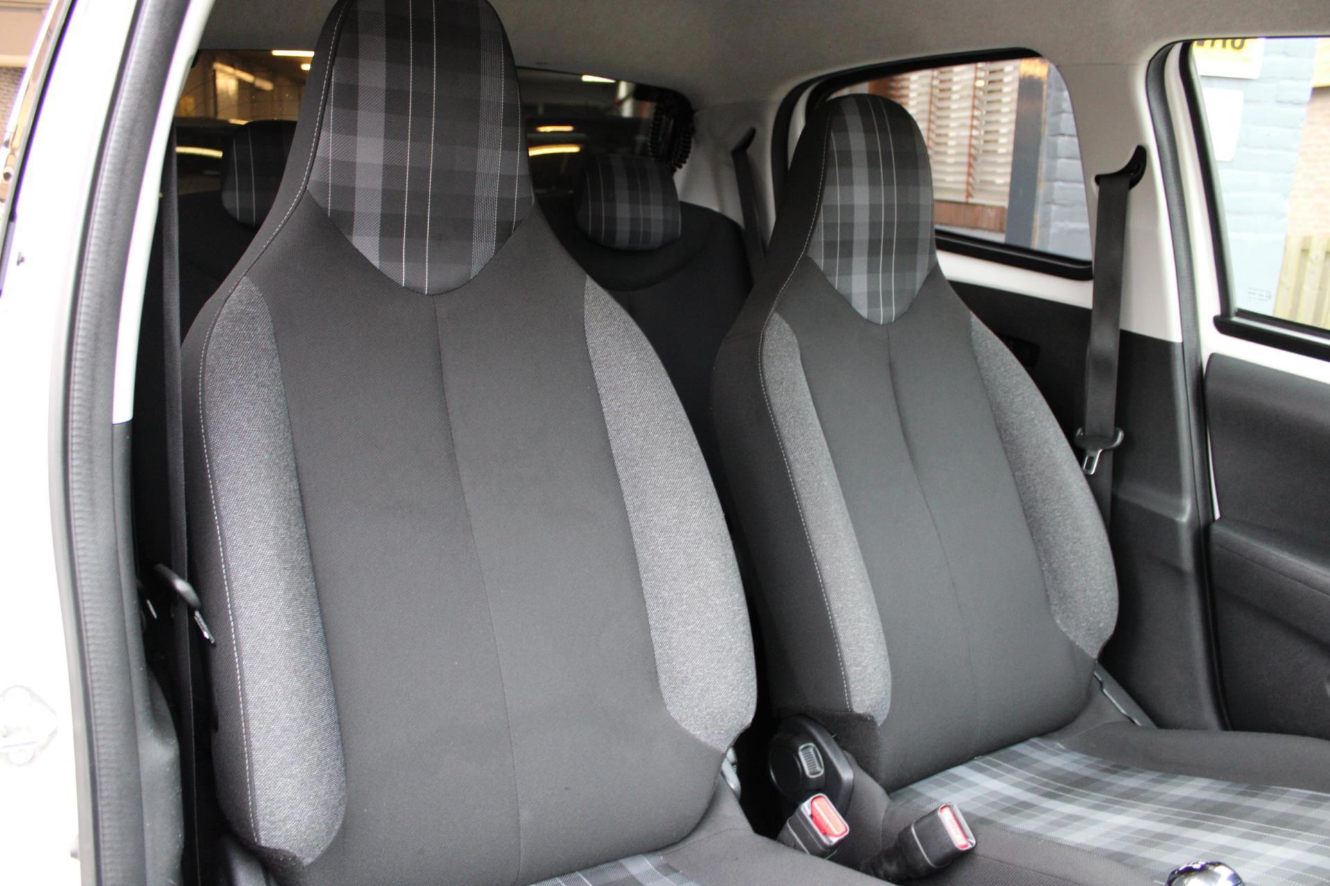 Peugeot 108 1.0 e-VTi Active (2019), foto 32
