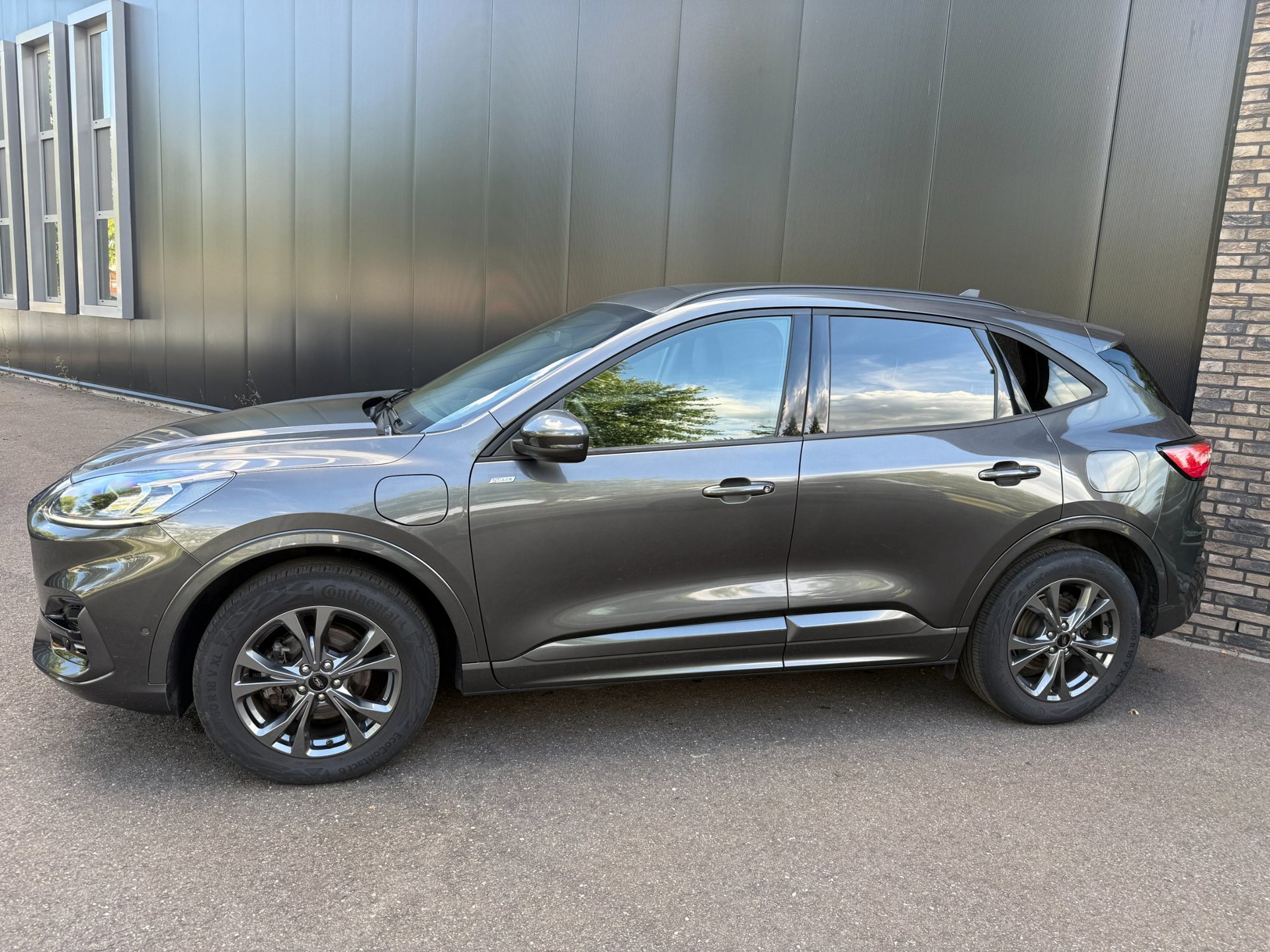 Ford Kuga 2.5 225pk PHEV ST-Line X (2023), foto 2