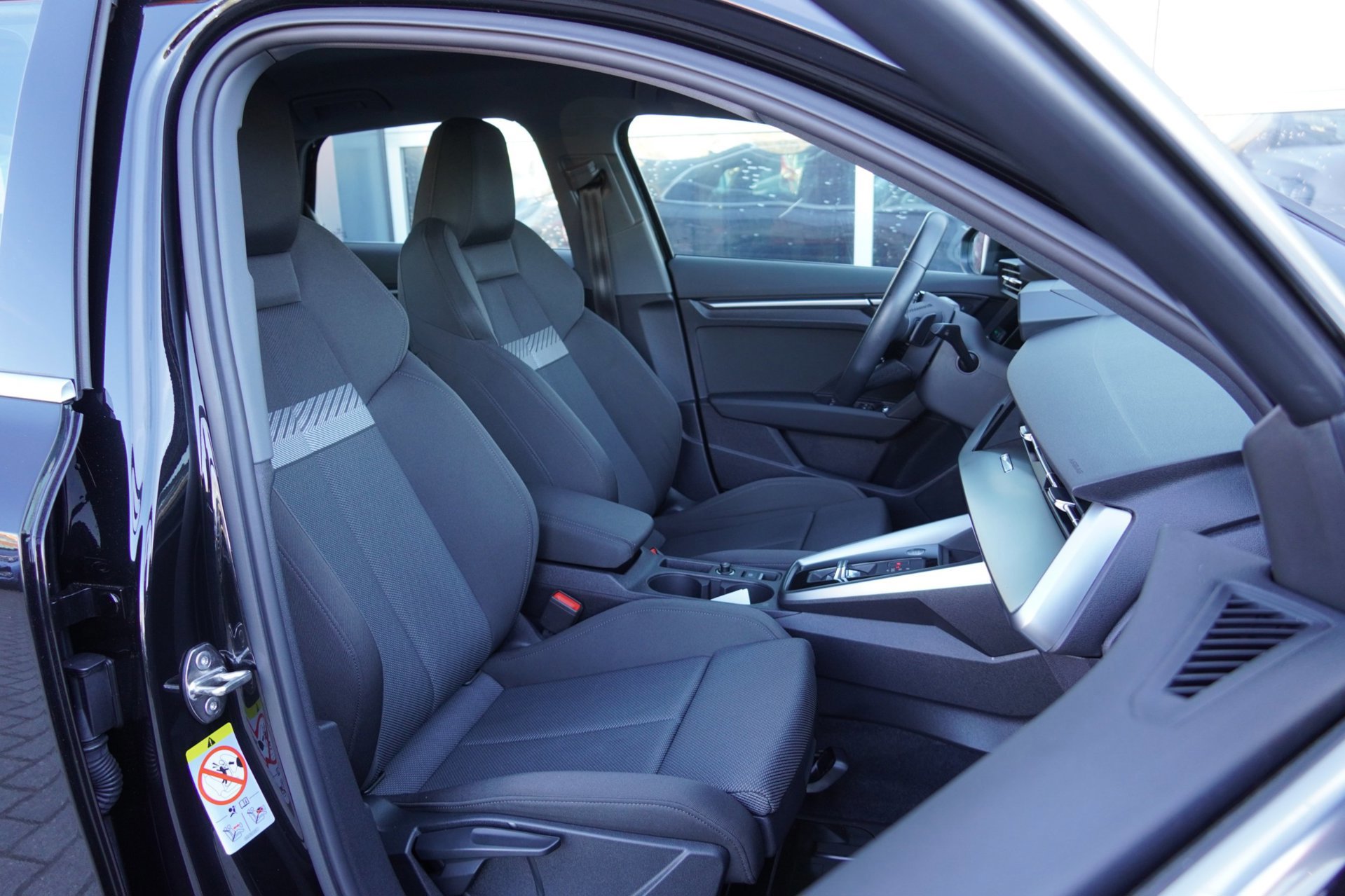 Audi A3 Sportback 30 TFSI (2021), foto 10
