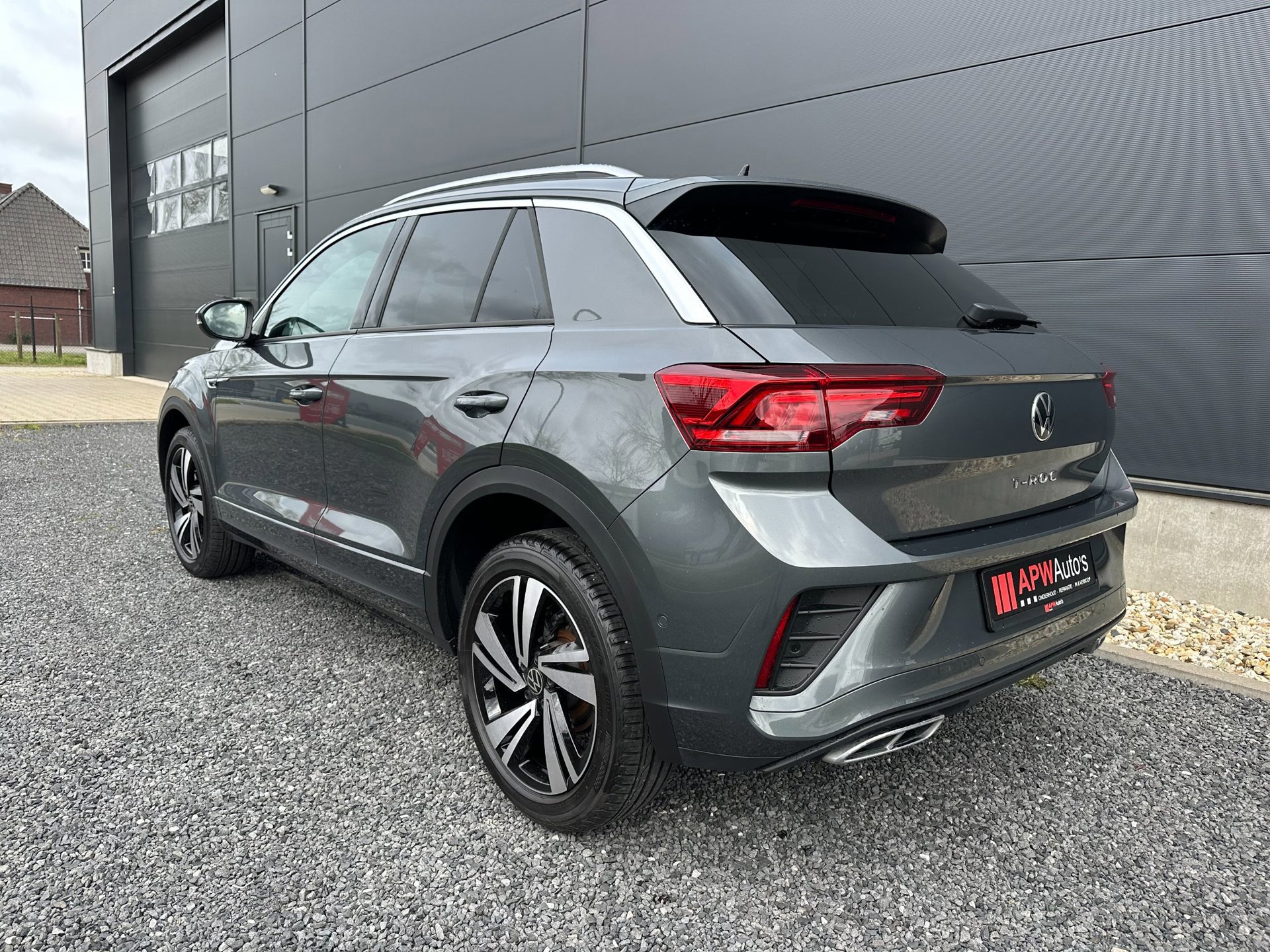 Volkswagen T-Roc 1.5 TSI R-Line Edition IQ. Light (2025), foto 4
