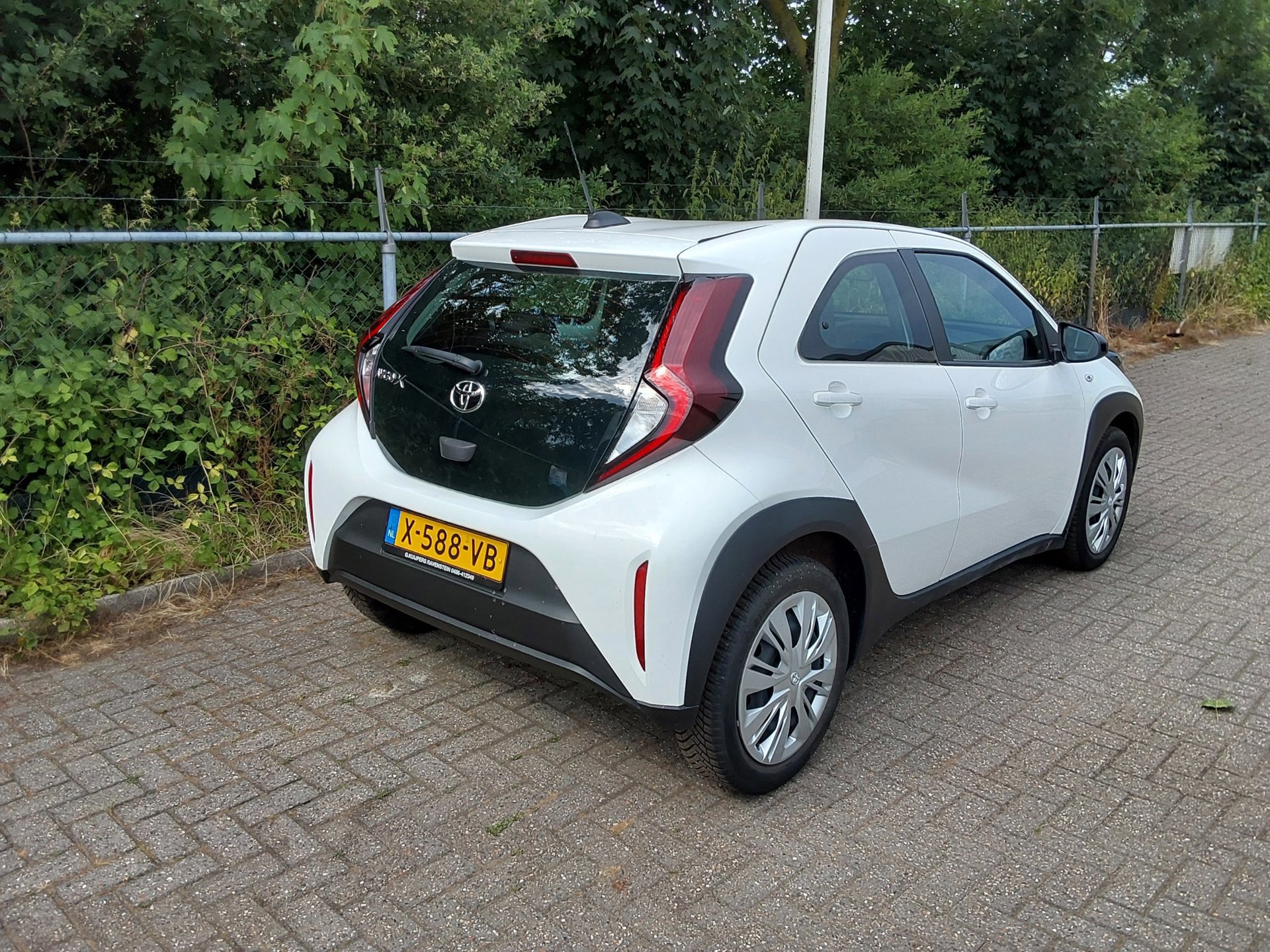 Toyota Aygo X 1.0 VVT-i MT Play (2024), foto 2