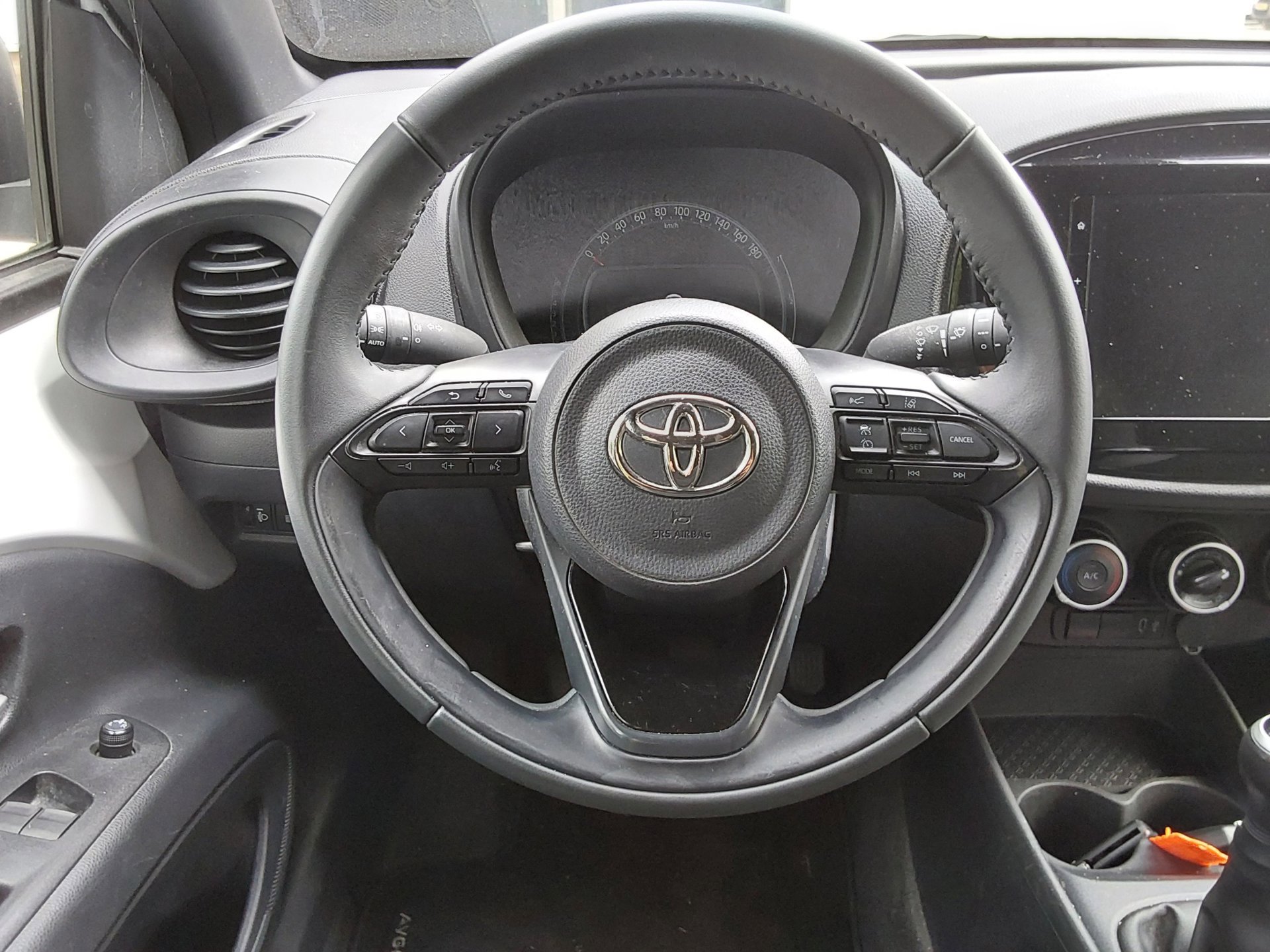 Toyota Aygo X 1.0 VVT-i MT Play (2024), foto 12