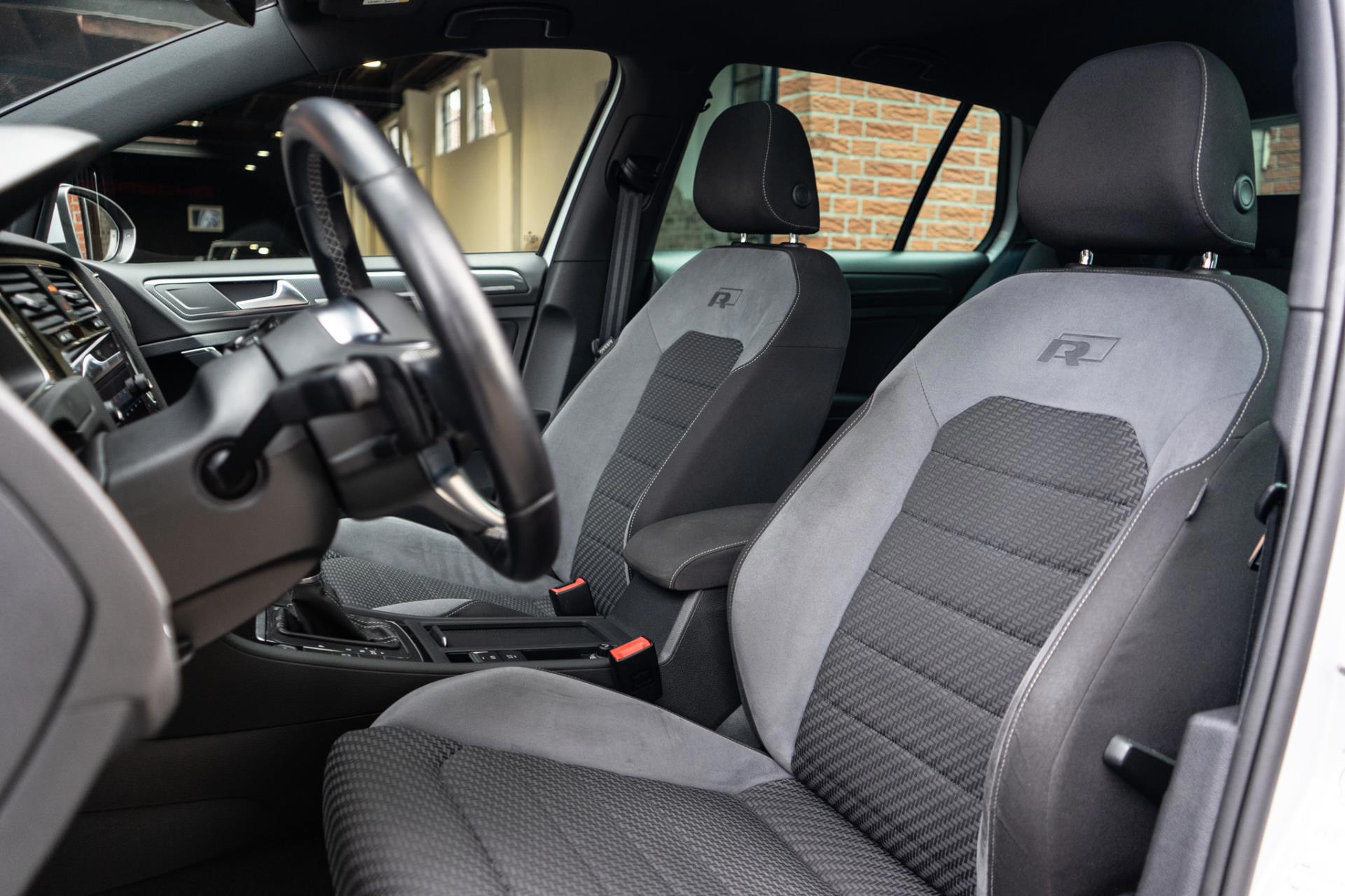 Volkswagen Golf 1.5 TSI Highline R Line (2017), foto 11
