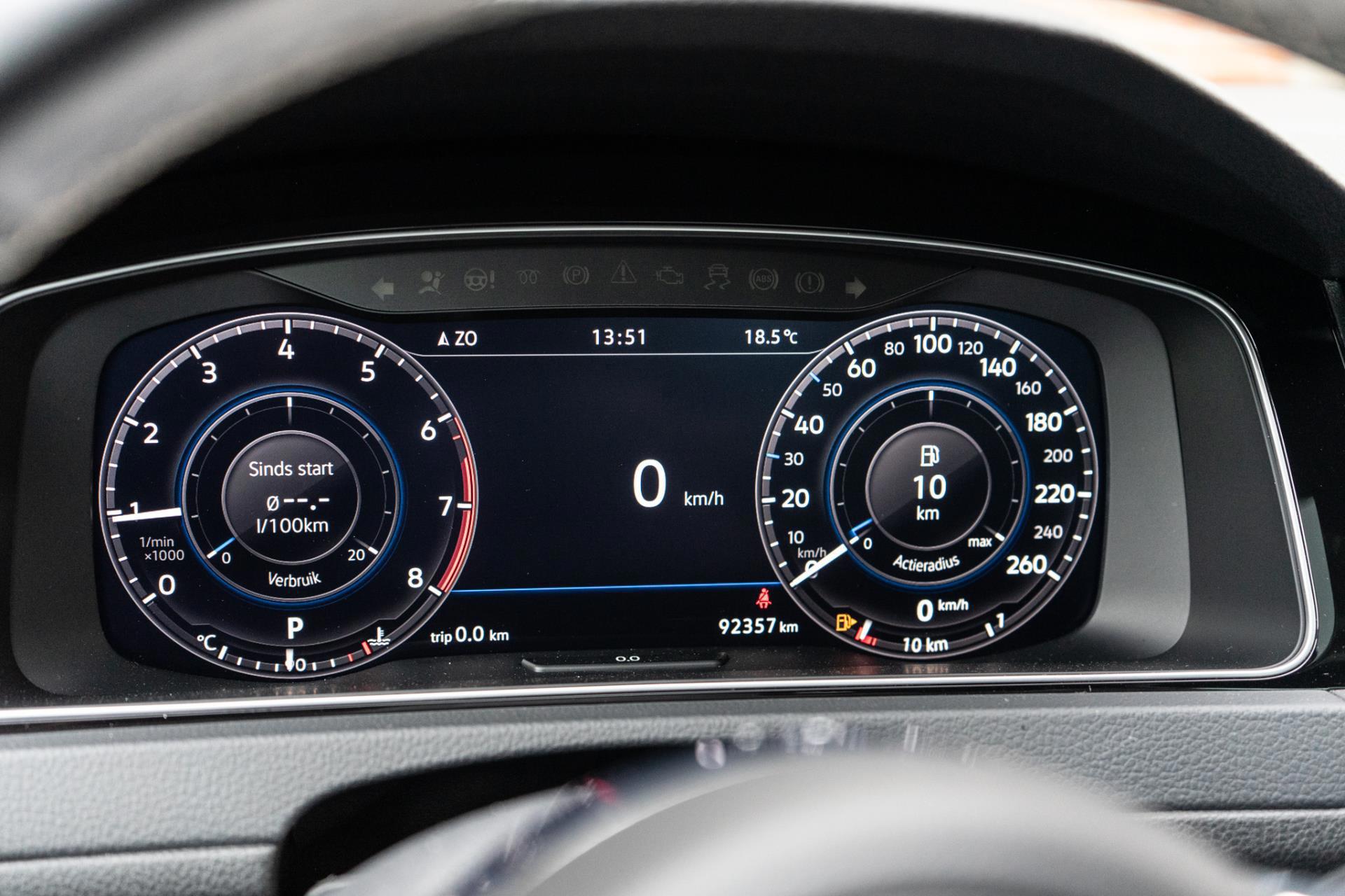 Volkswagen Golf 1.5 TSI Highline R Line (2017), foto 25