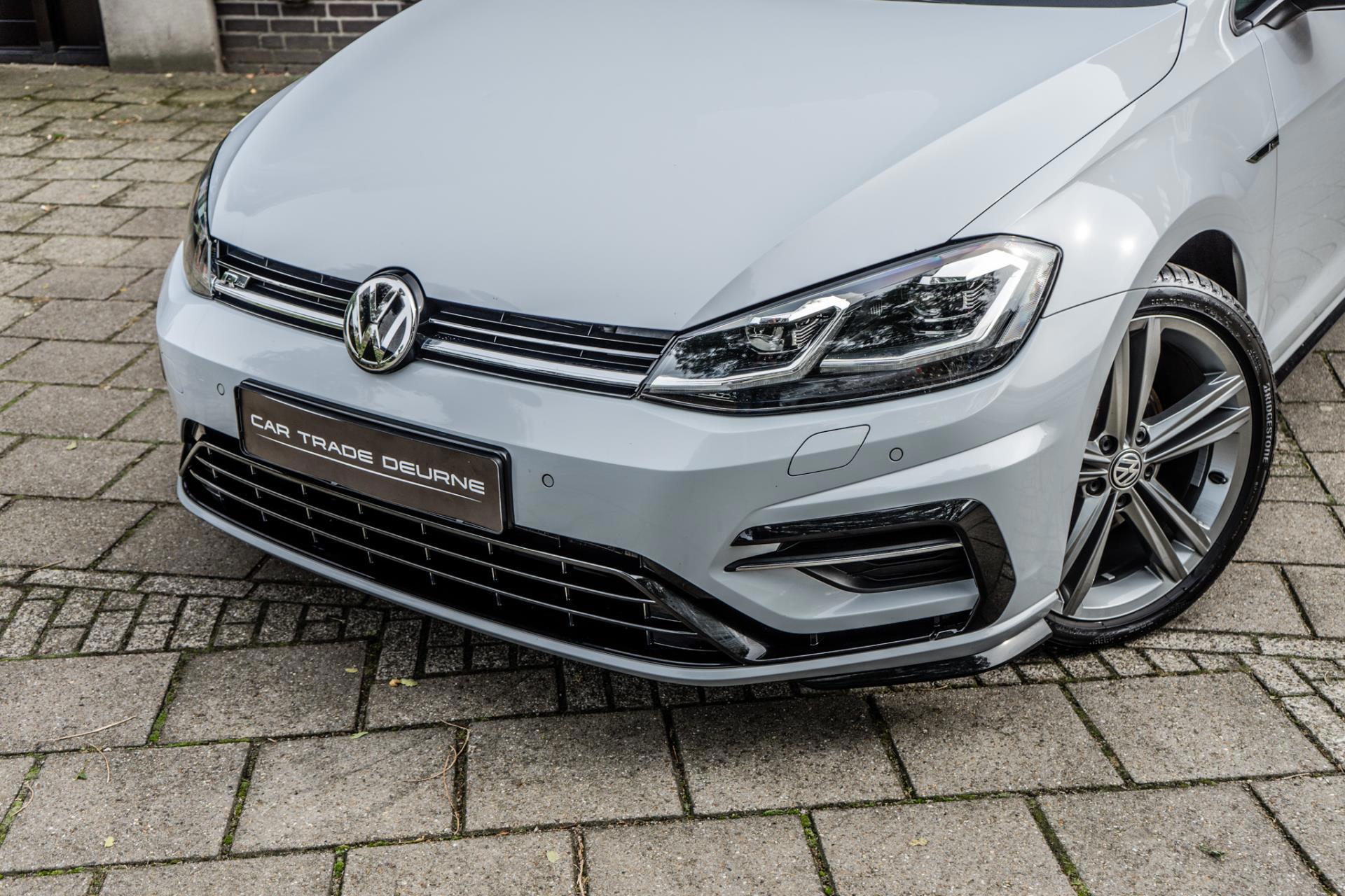Volkswagen Golf 1.5 TSI Highline R Line (2017), foto 6