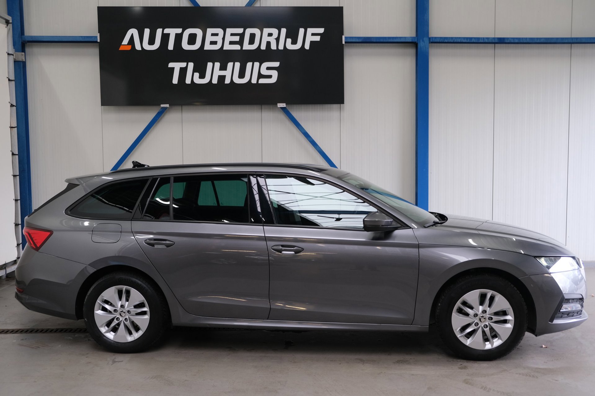 Skoda Octavia Combi 1.0 e-TSI Ambition (2023), foto 2