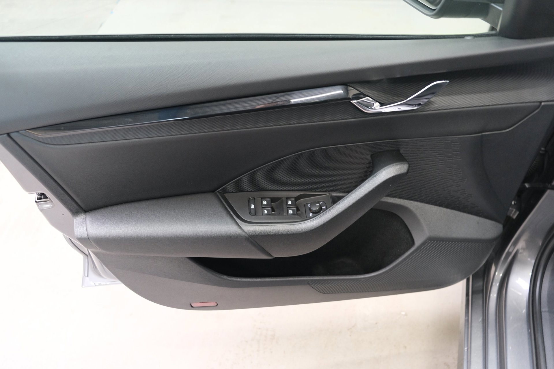 Skoda Octavia Combi 1.0 e-TSI Ambition (2023), foto 11