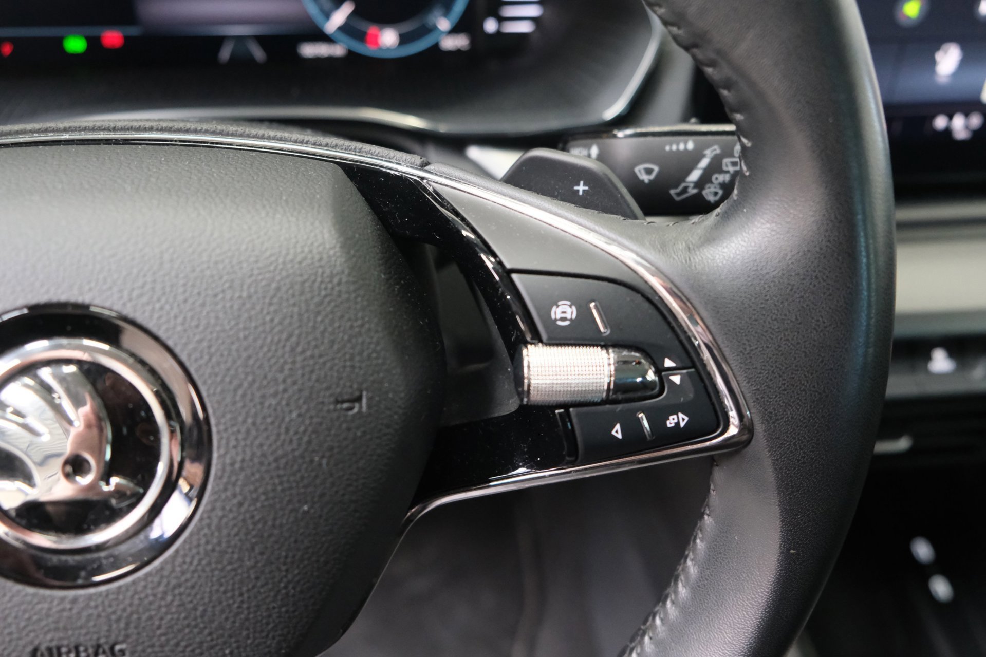 Skoda Octavia Combi 1.0 e-TSI Ambition (2023), foto 25