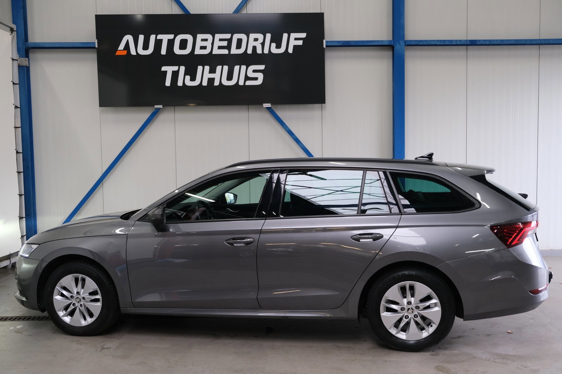 Skoda Octavia Combi 1.0 e-TSI Ambition (2023), foto 5