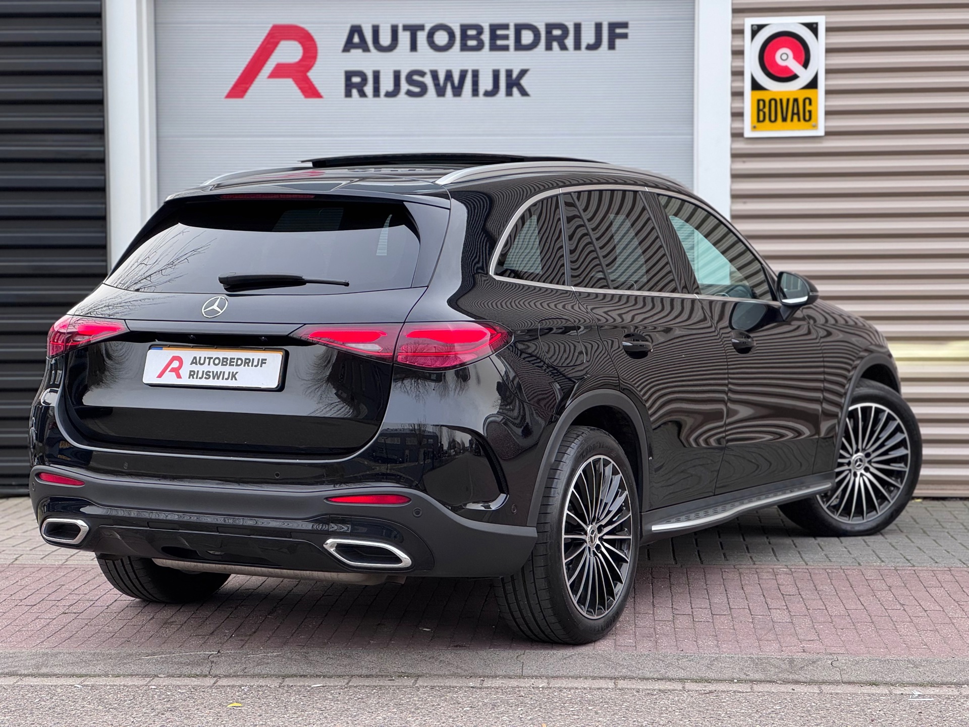 Mercedes-Benz GLC-klasse 200 4MATIC AMG Line (2024), foto 4