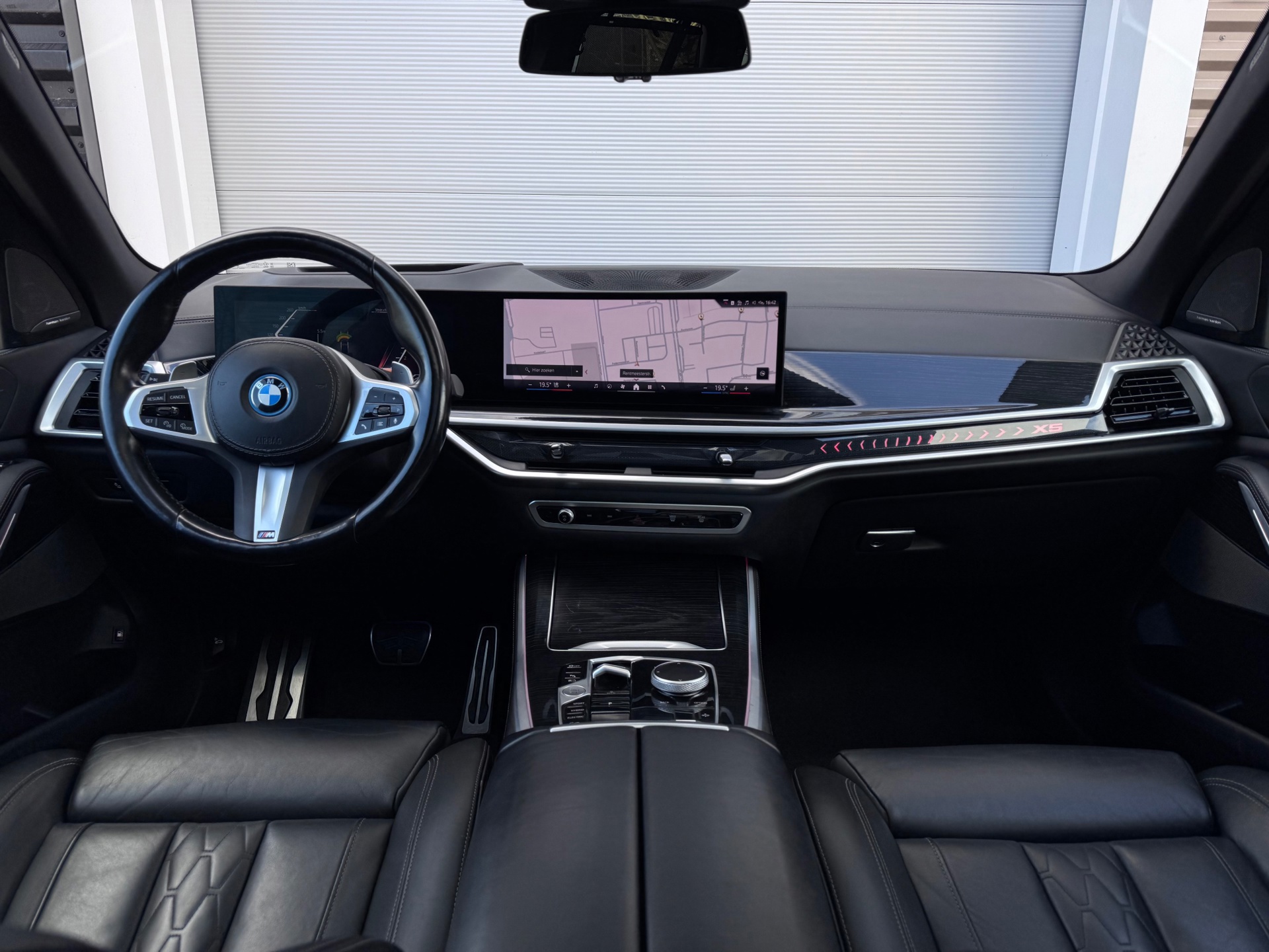 BMW X5 XDrive50e Skylounge (2023), foto 12
