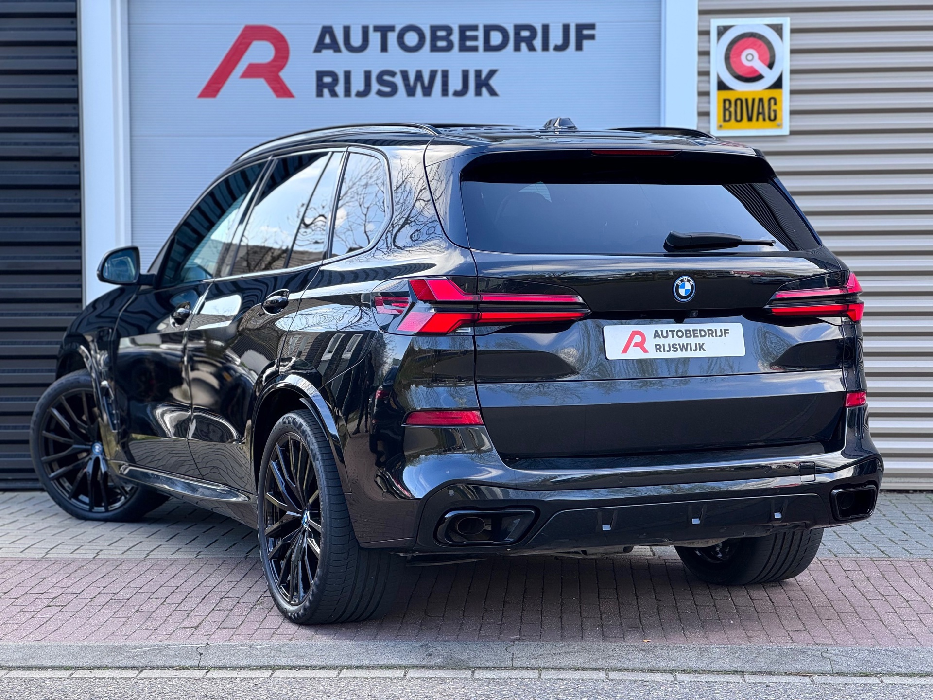 BMW X5 XDrive50e Skylounge (2023), foto 3