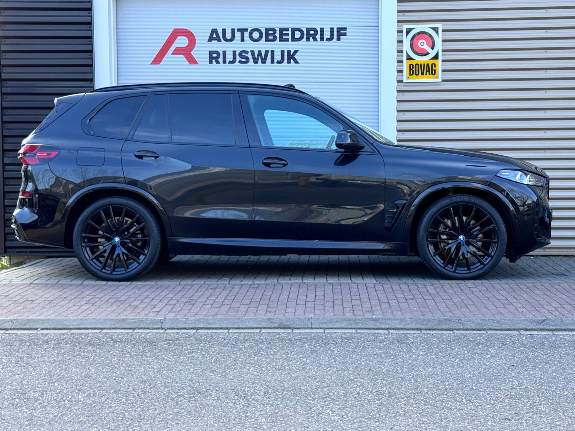 BMW X5 XDrive50e Skylounge (2023), foto 5