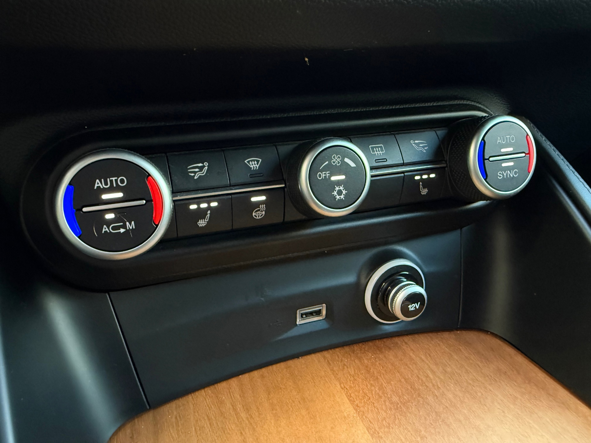 Alfa Romeo Stelvio 2.0 T AWD First Edition Autmaat (2017), foto 11