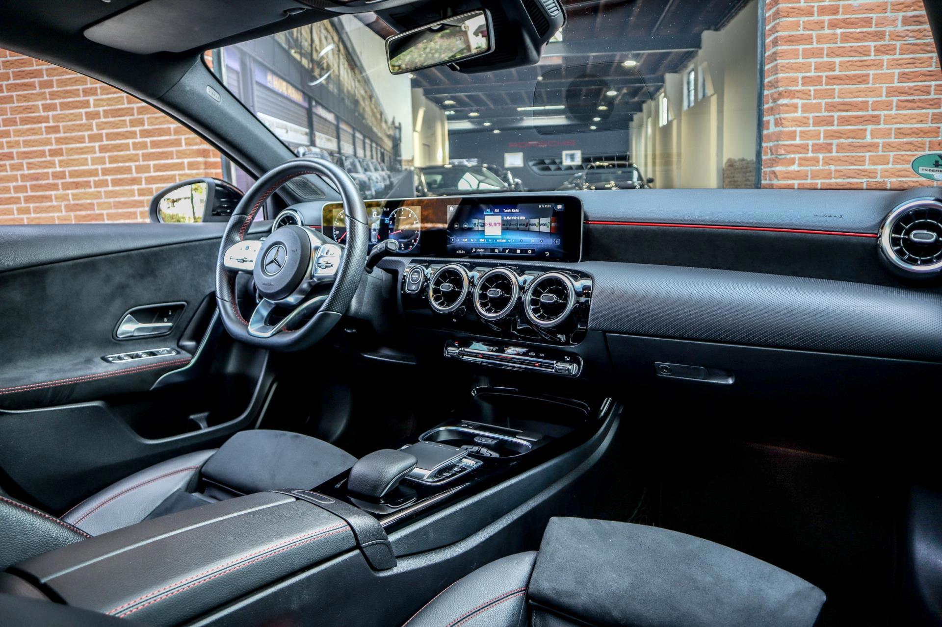Mercedes-Benz A-klasse 200 AMG Line (2018), foto 11