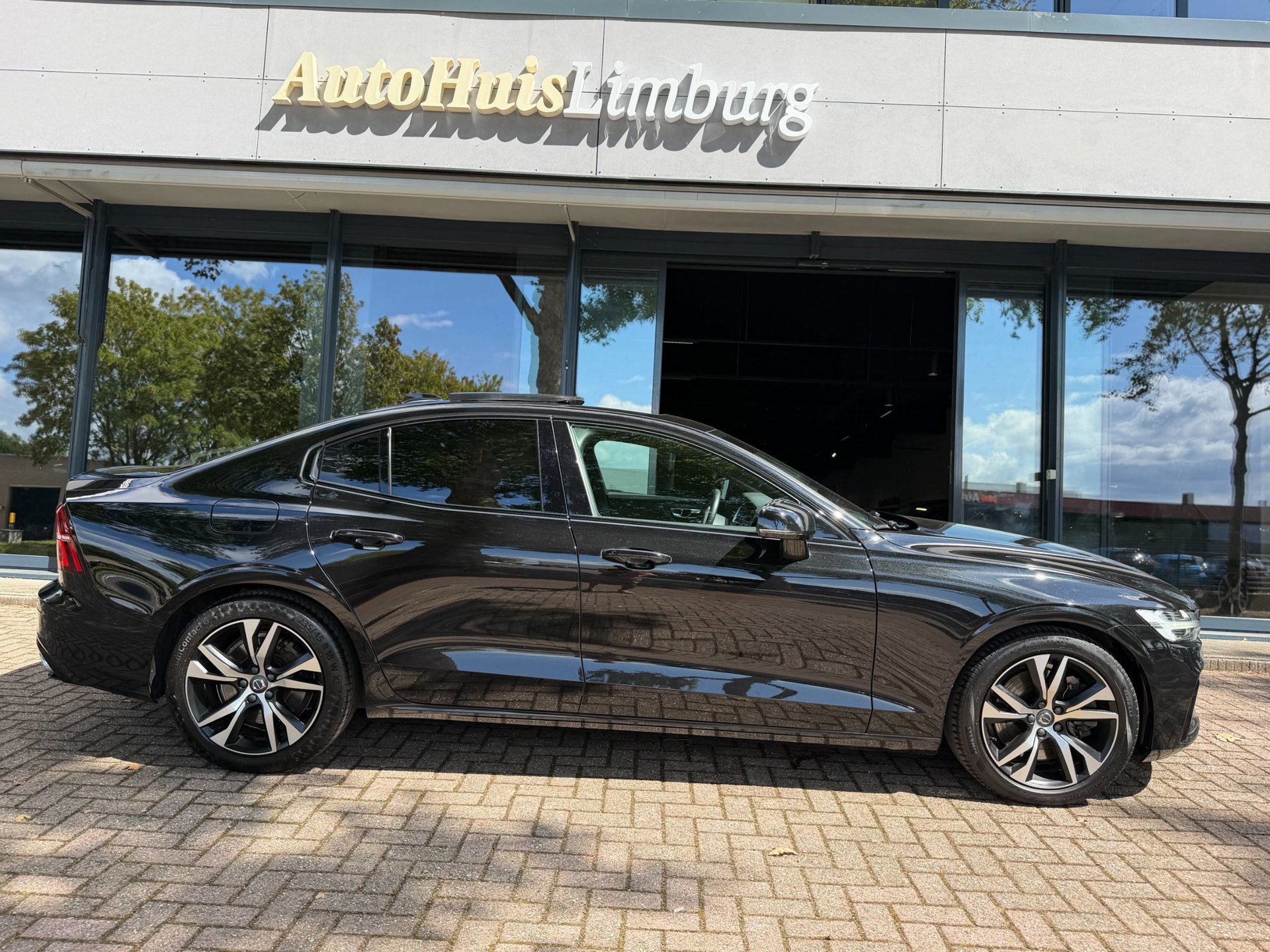 Volvo S60 2.0 T8 AWD Twin Engine R-Design (2020), foto 17