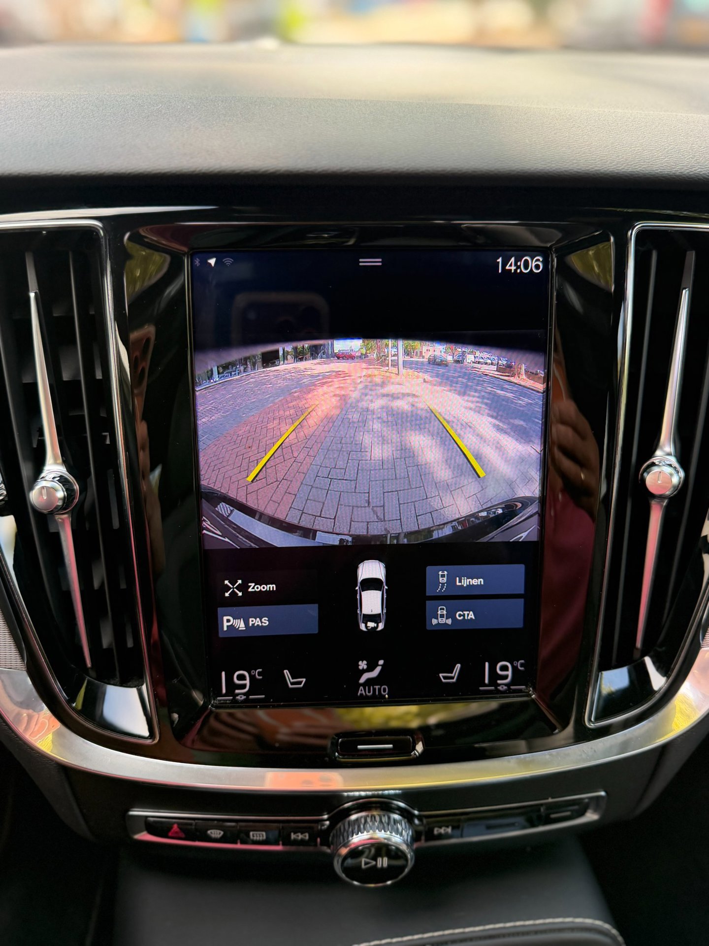 Volvo S60 2.0 T8 AWD Twin Engine R-Design (2020), foto 20