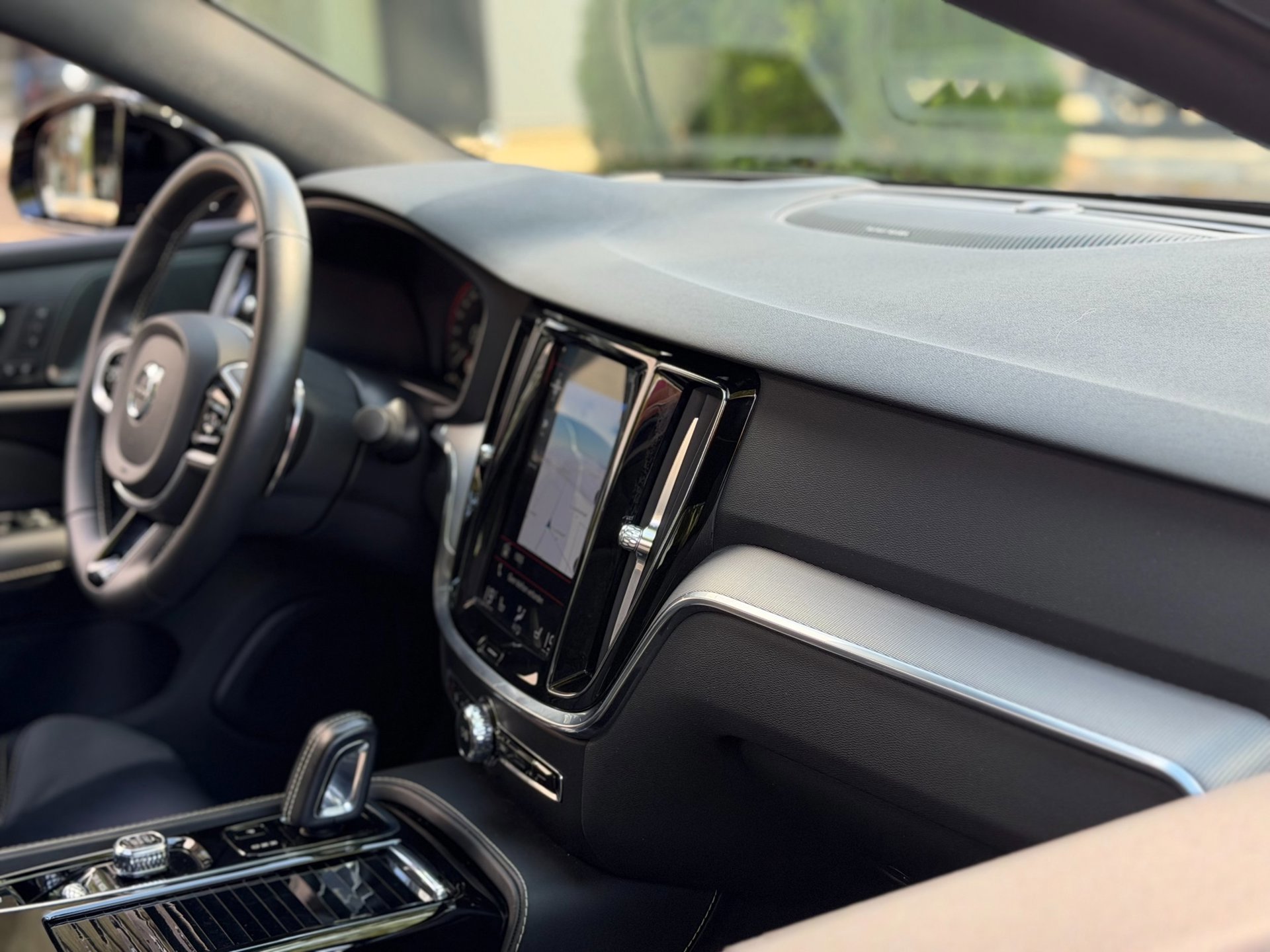 Volvo S60 2.0 T8 AWD Twin Engine R-Design (2020), foto 21