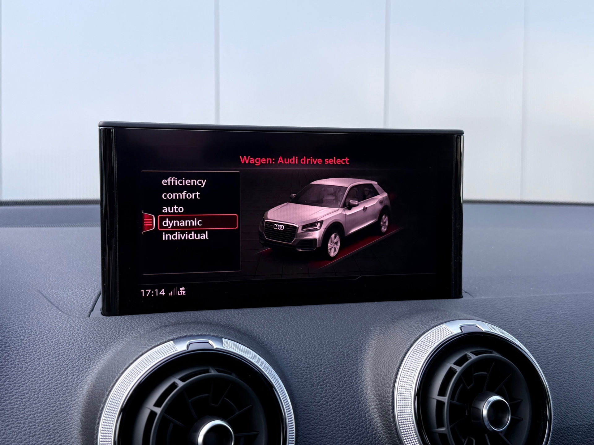 Audi Q2 35 TFSI 3x S-Line (2022), foto 18