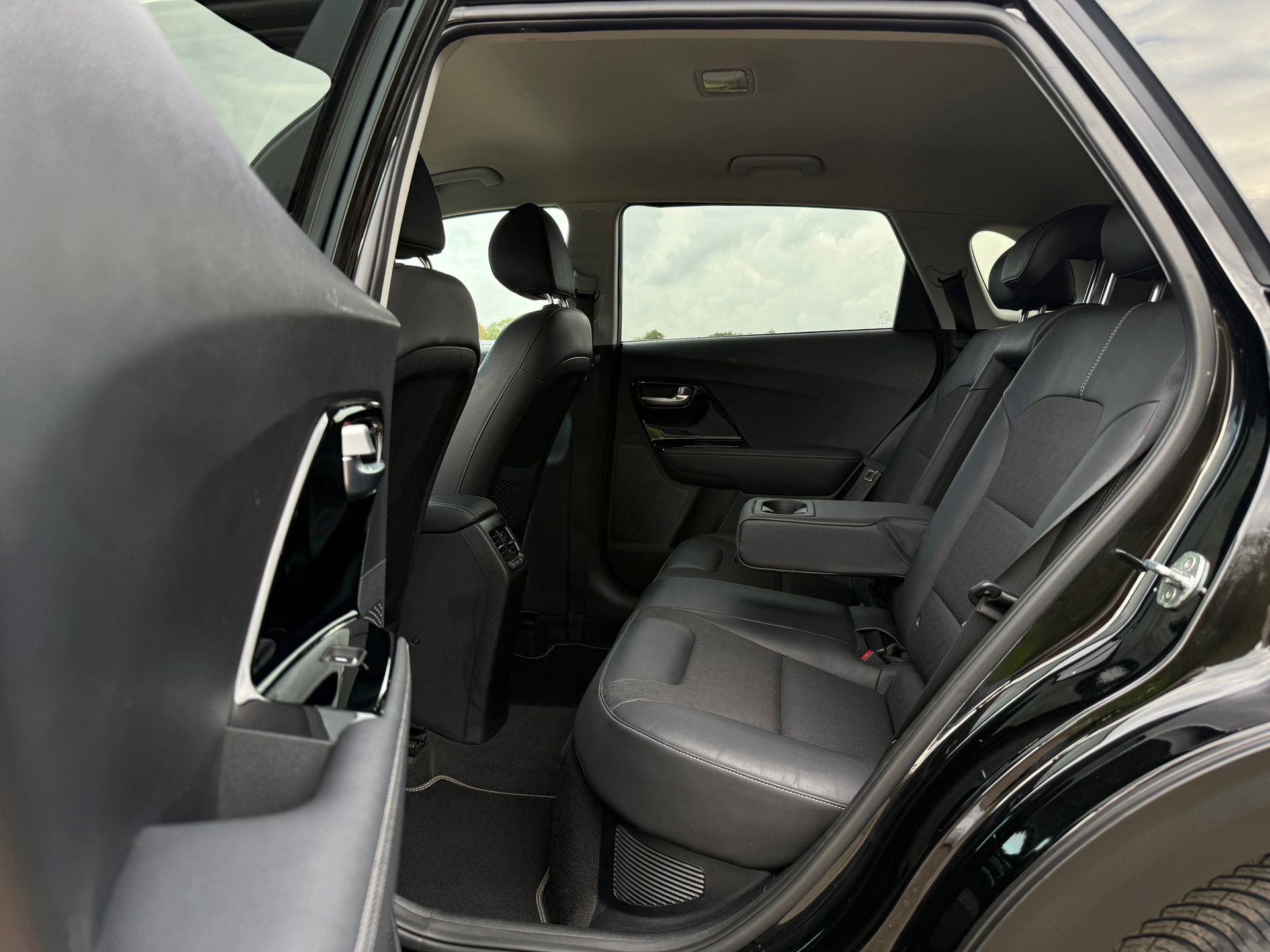 Kia Niro 1.6 GDi Plug-In DynamicPlusLine (2020), foto 8