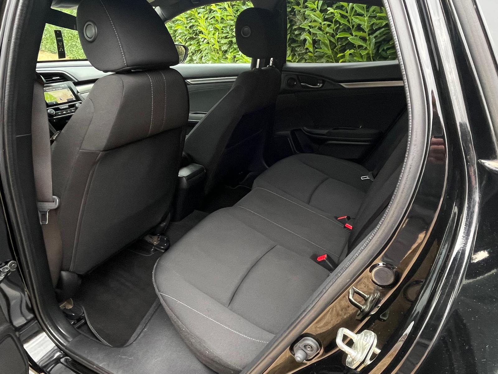 Honda Civic 1.0 i-VTEC Elegance (2018), foto 11