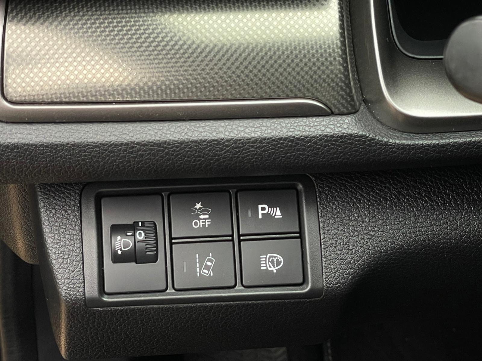 Honda Civic 1.0 i-VTEC Elegance (2018), foto 15