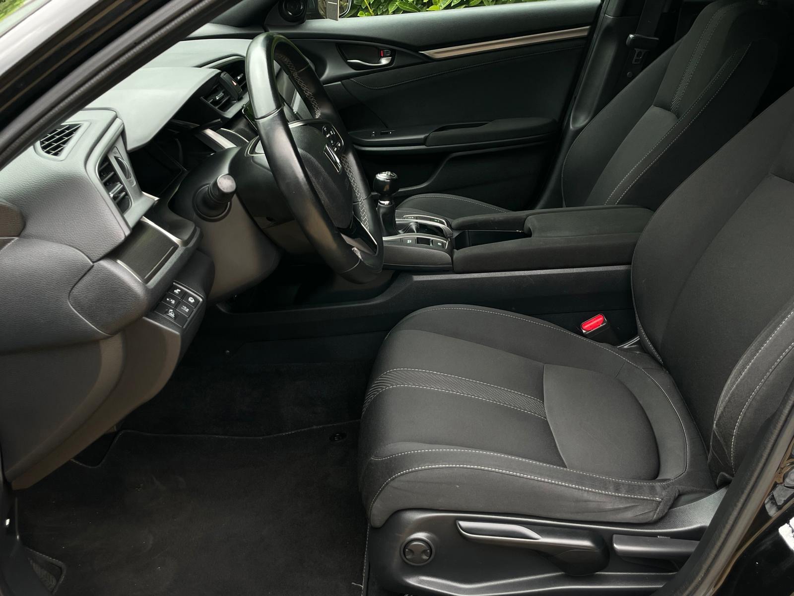 Honda Civic 1.0 i-VTEC Elegance (2018), foto 9