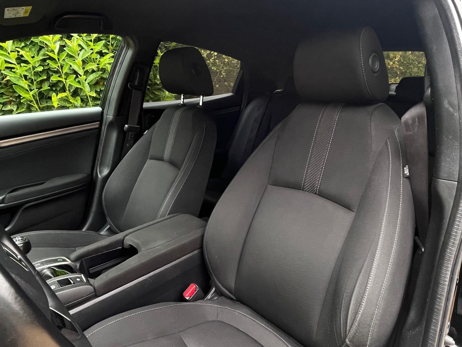 Honda Civic 1.0 i-VTEC Elegance (2018), foto 10